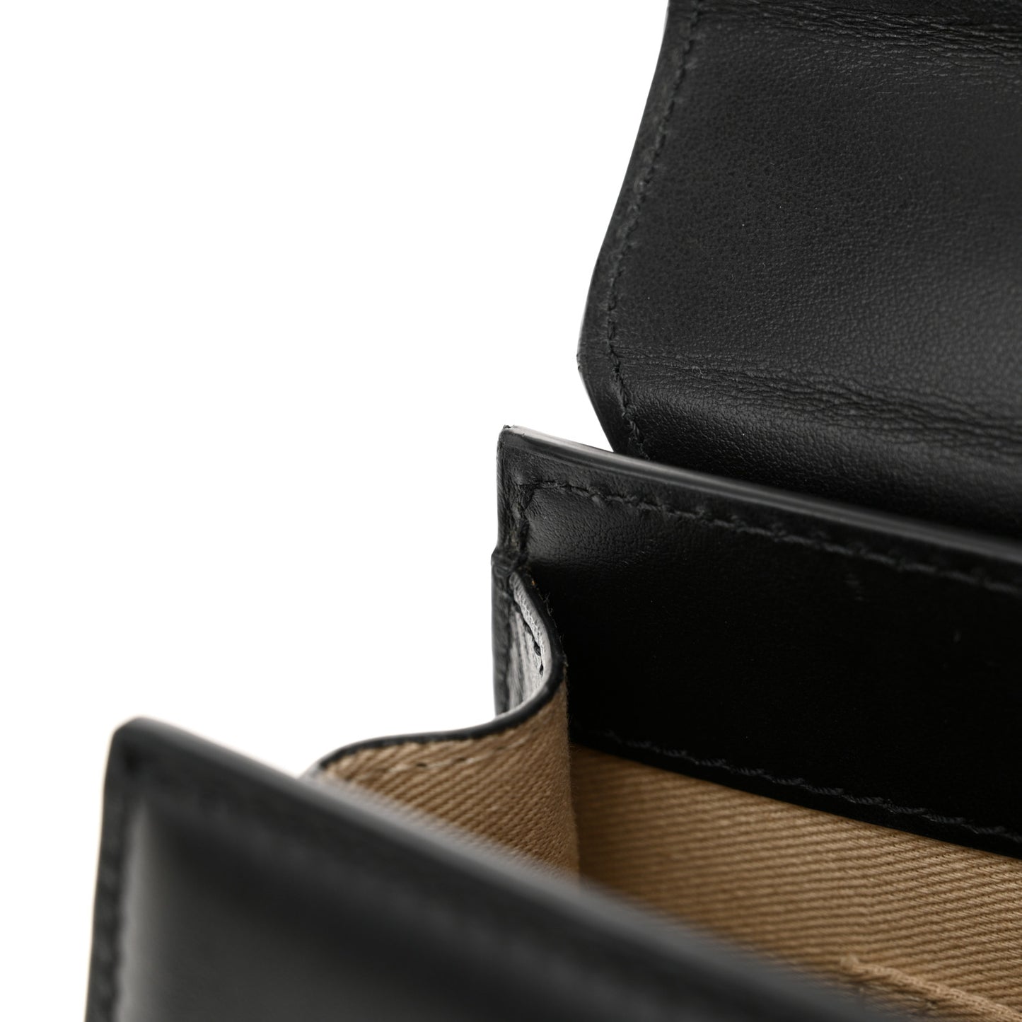 Smooth Calfskin Le Chiquito Moyen Black