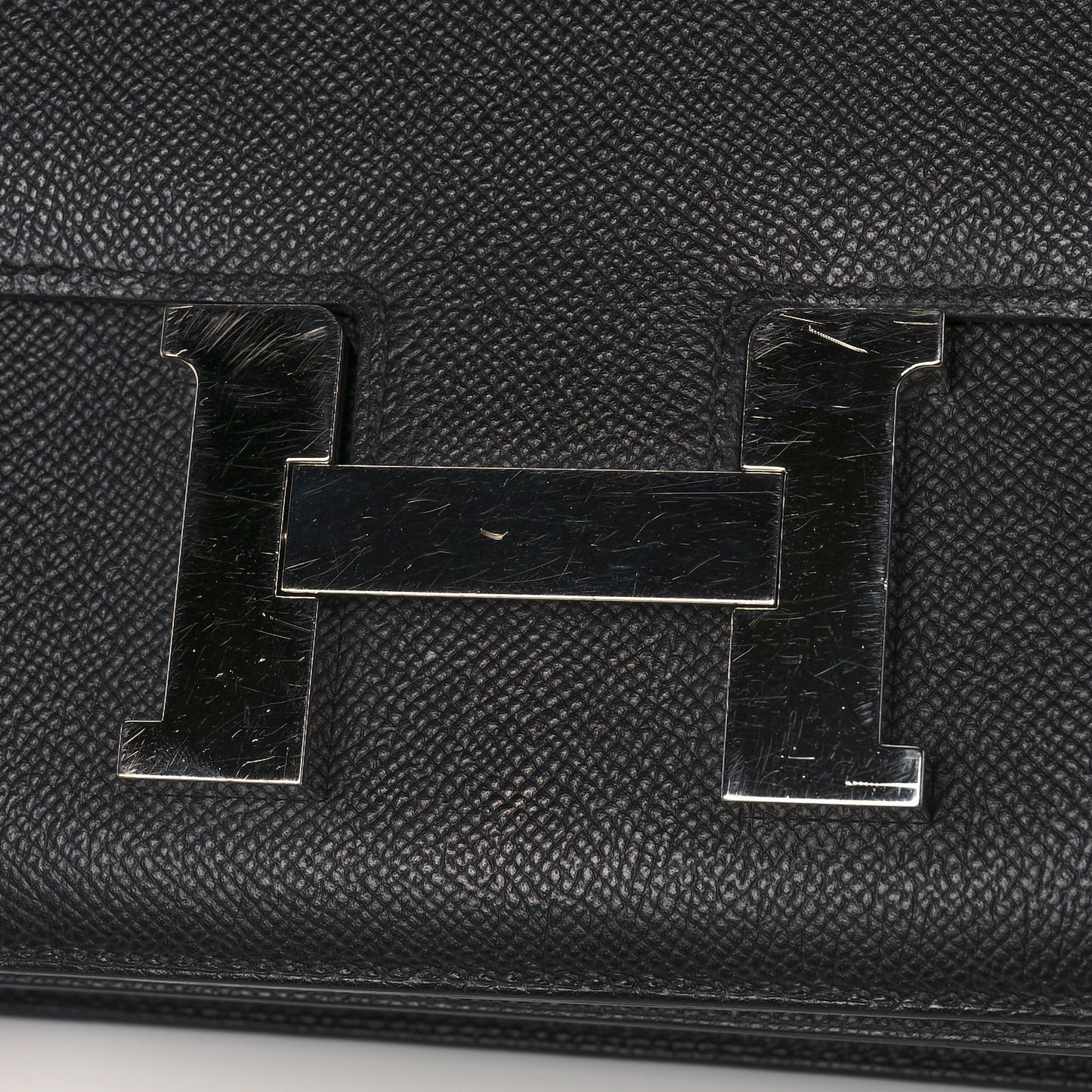 Epsom Constance 24 Black