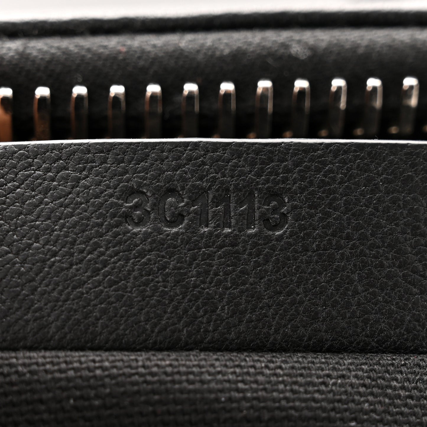 Sugar Goatskin Medium Antigona Black