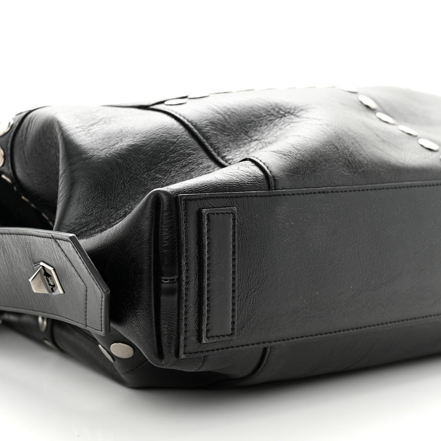 Smooth Calfskin Medium Studded Soft Antigona Black