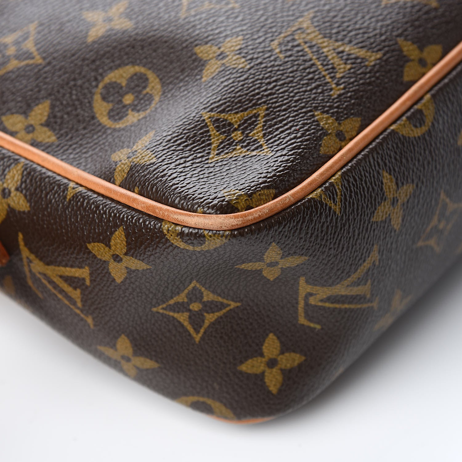Louis Vuitton Monogram Hudson PM 13 of 15