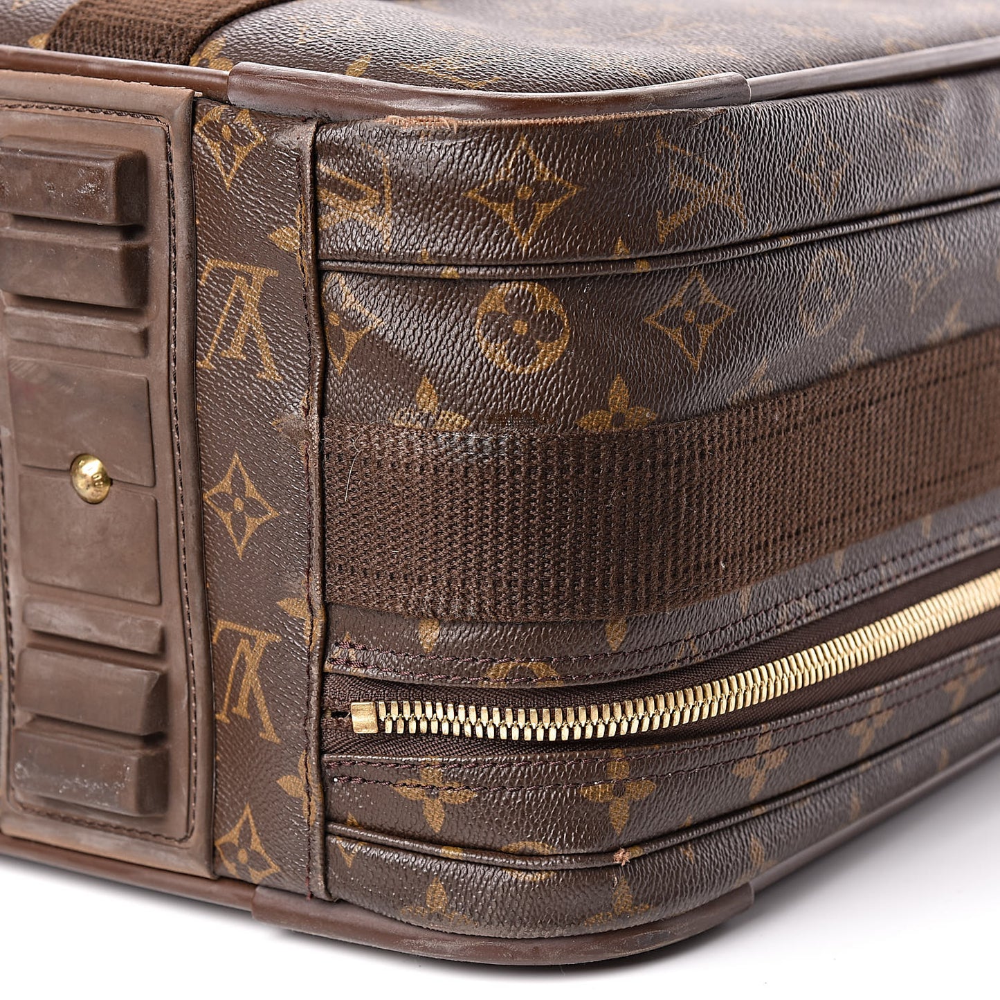 Monogram Satellite 65