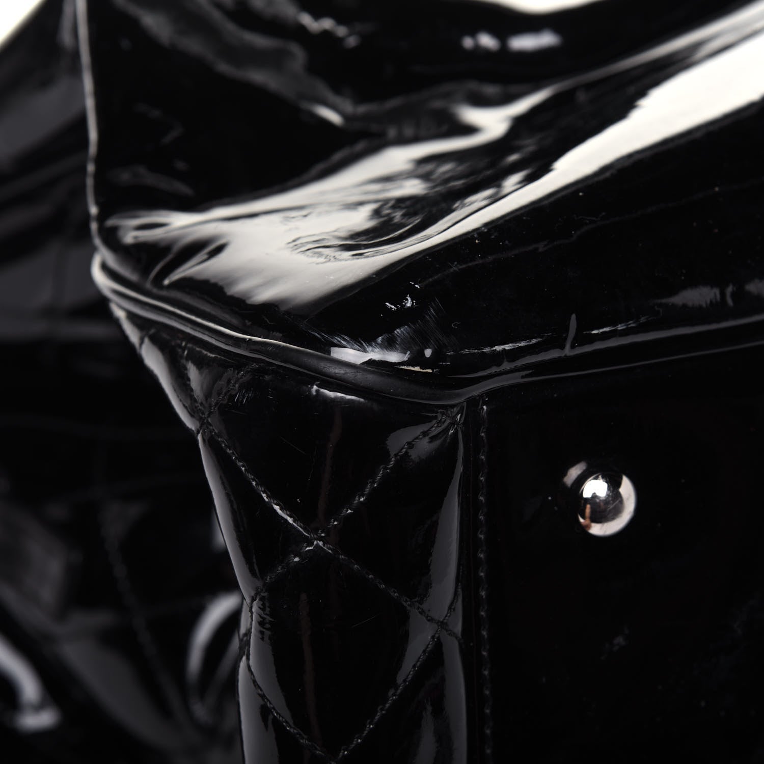 Chanel Vinyl XL Lipstick Tote Black 23 of 34