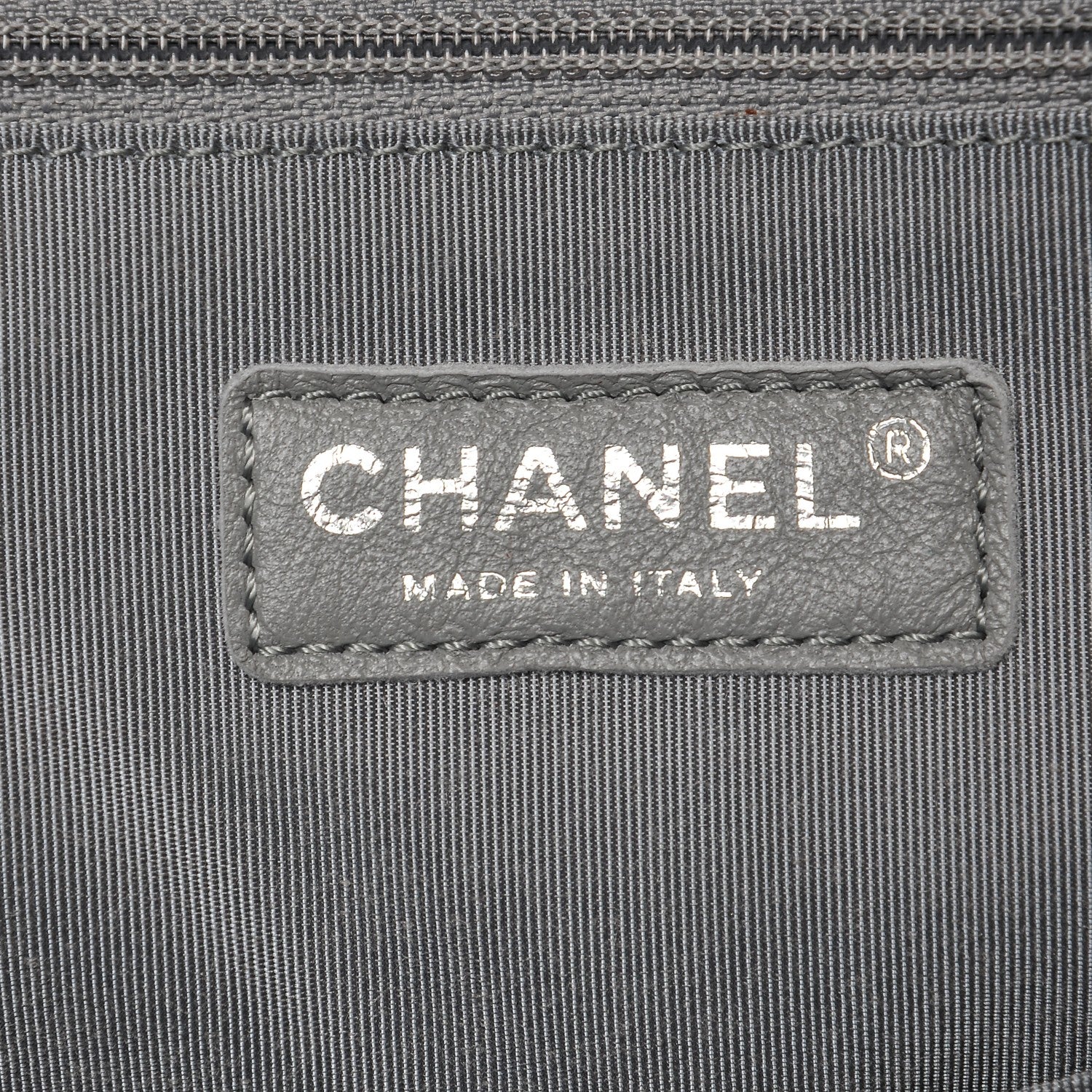 Chanel Washed Lambskin Quilted Maxi Chain Around Flap Black 6 of 7