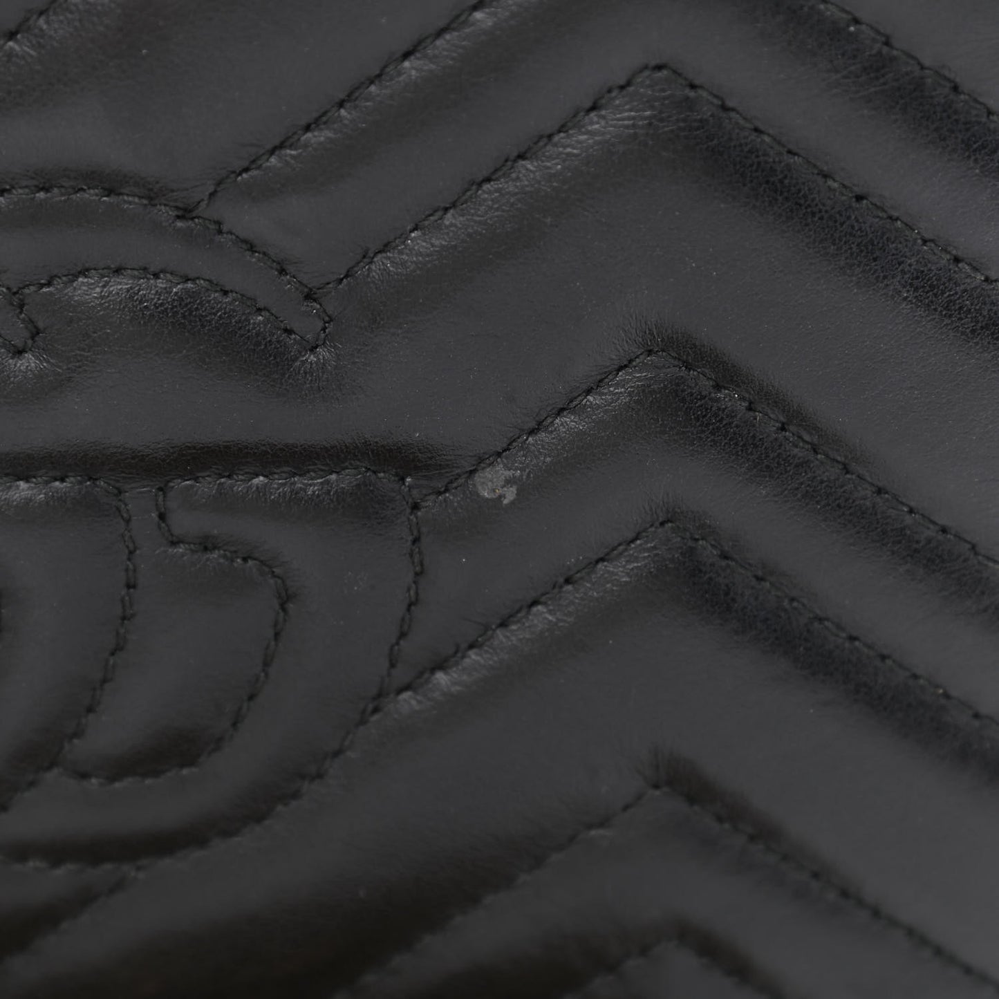 Calfskin Matelasse GG Marmont Chain Wallet Black
