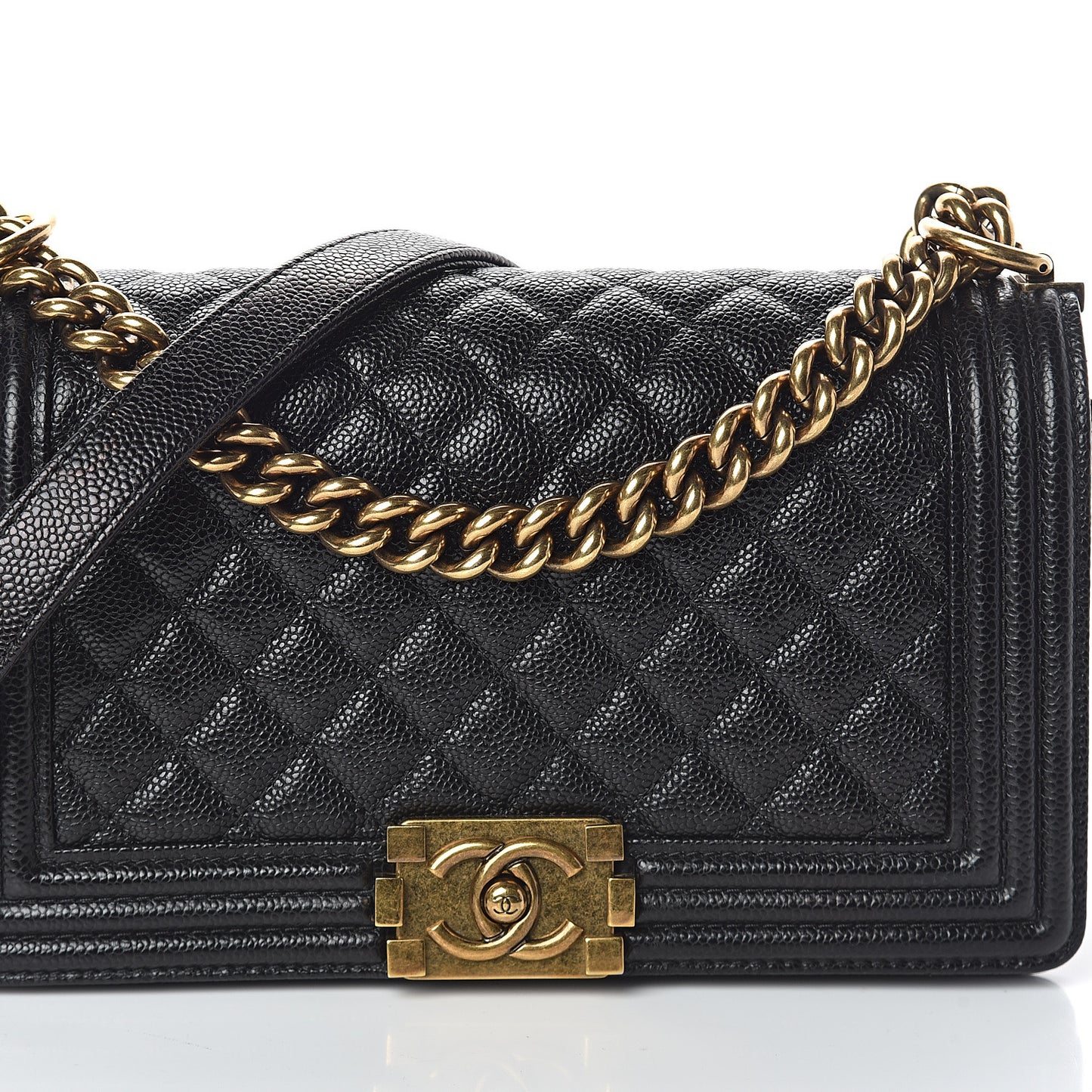 Caviar Quilted Medium Boy Flap Black