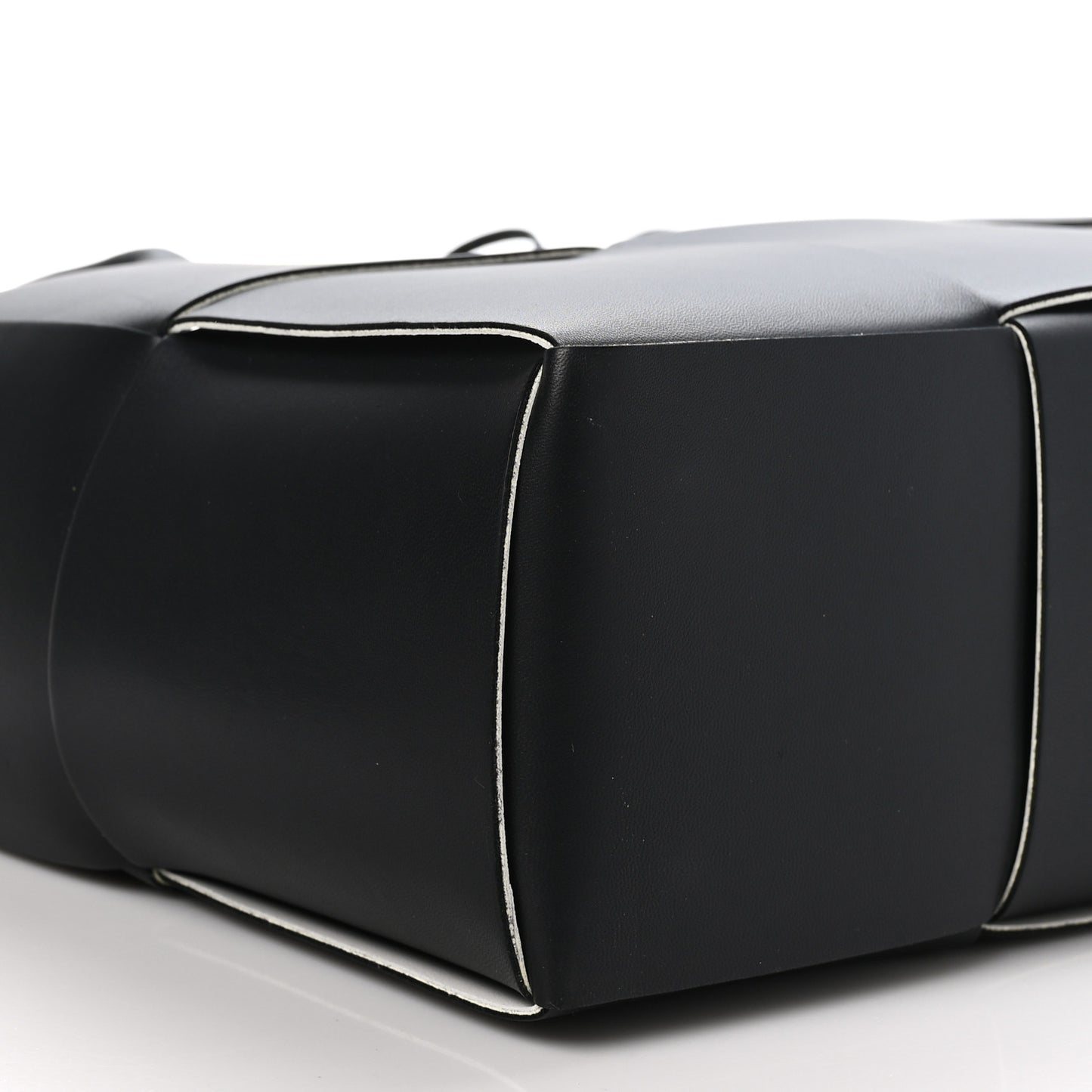 Nappa Maxi Intrecciato Medium Arco Tote Black White
