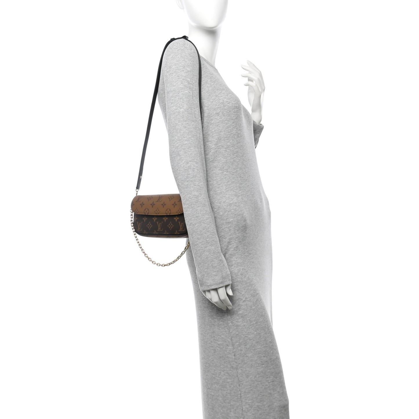 Reverse Monogram Ivy Wallet On Chain