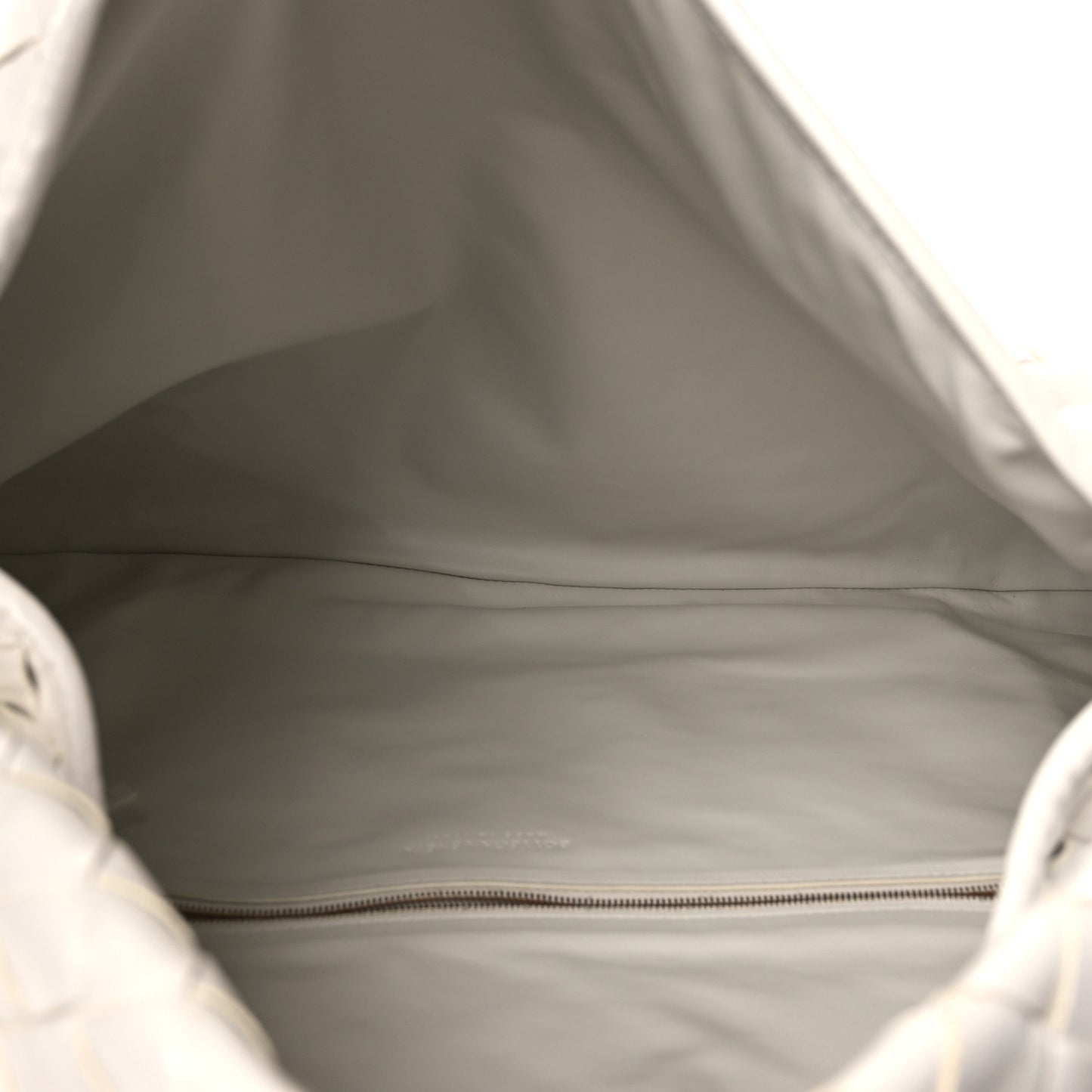 Calfskin Intrecciato Large Hop White