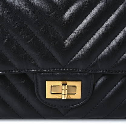 Chanel Aged Calfskin Chevron Quilted 2.55 Reissue 225 Flap Black 8 of 10
