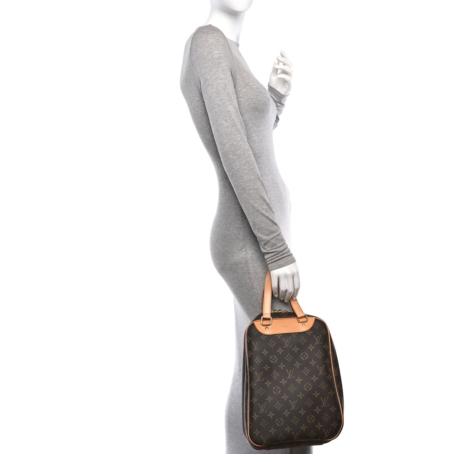 Louis Vuitton Monogram Excursion Shoe Bag 2 of 17