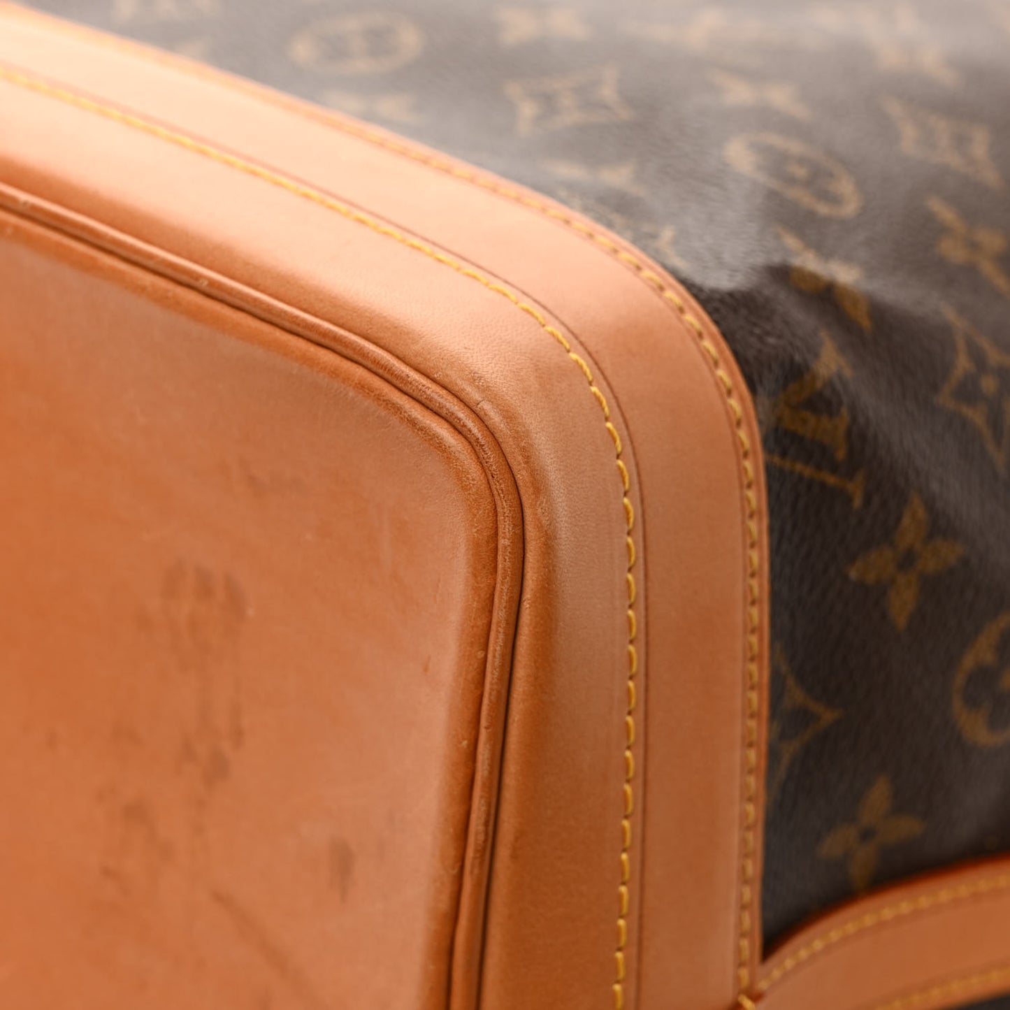 Monogram Noe