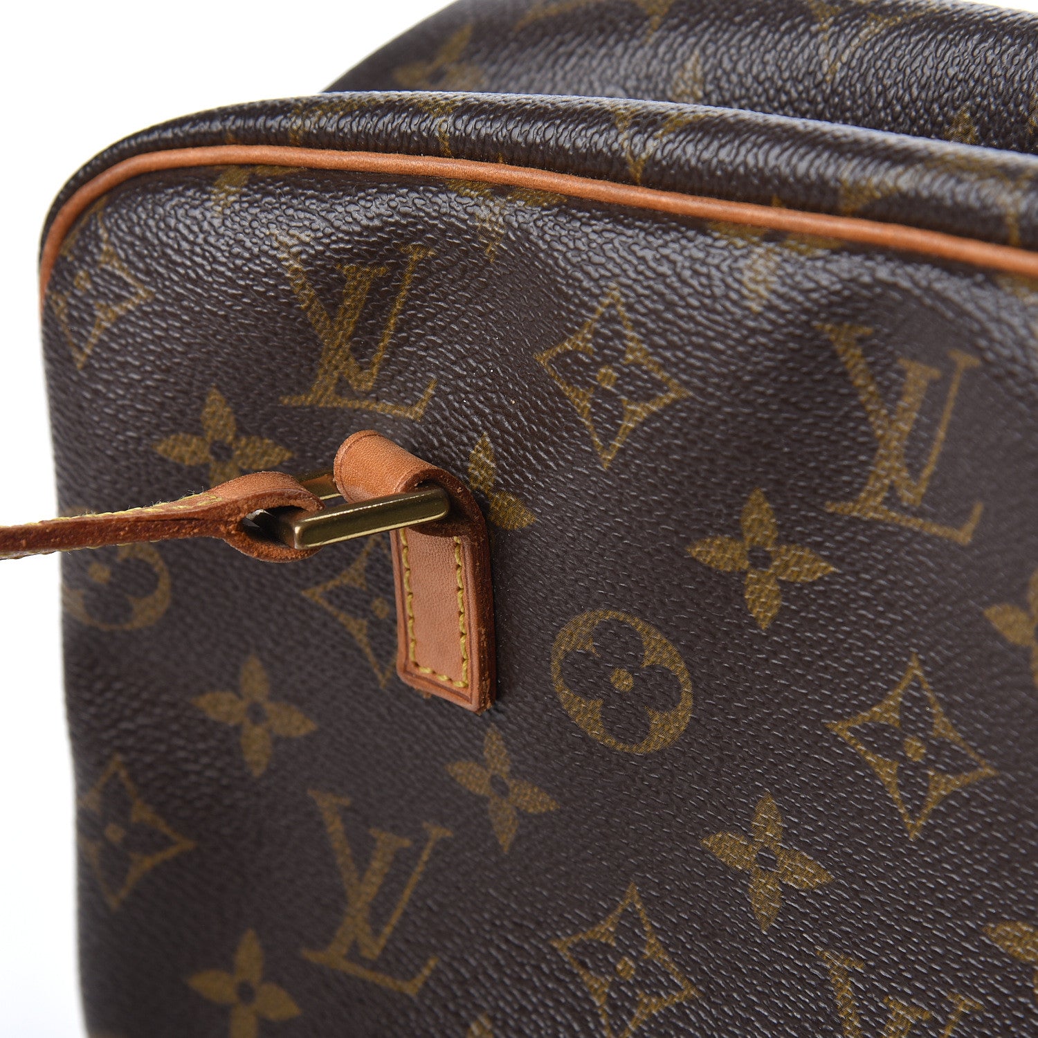 Louis Vuitton Monogram Cite MM 22 of 25