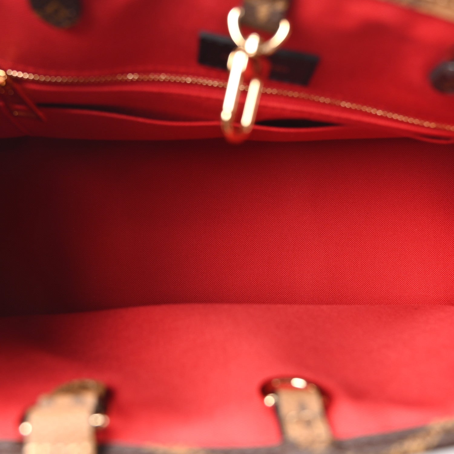 Louis Vuitton Reverse Monogram Giant Onthego MM 5 of 11