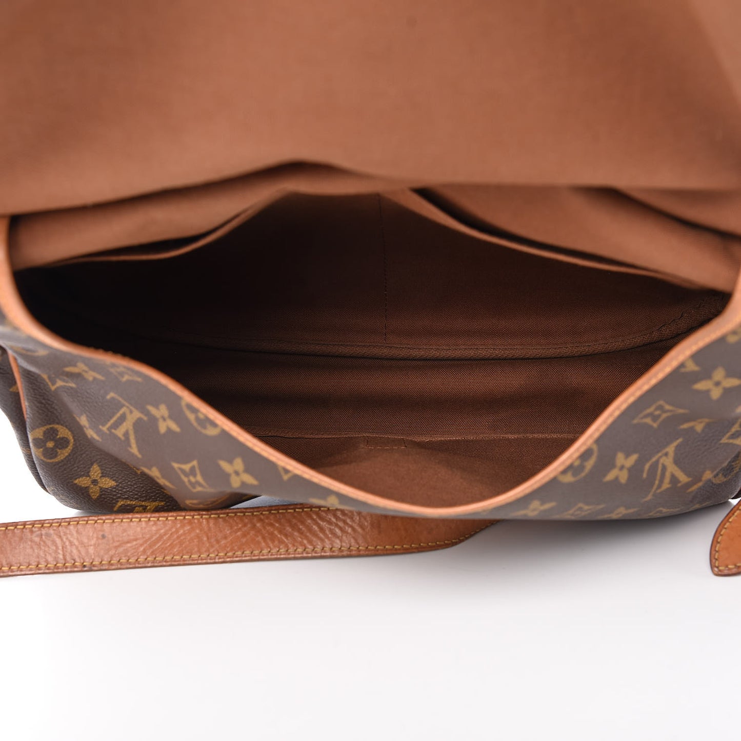 Monogram Saumur 35