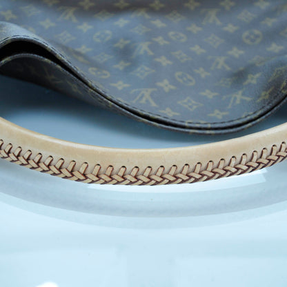 Louis Vuitton Monogram Artsy GM 8 of 10