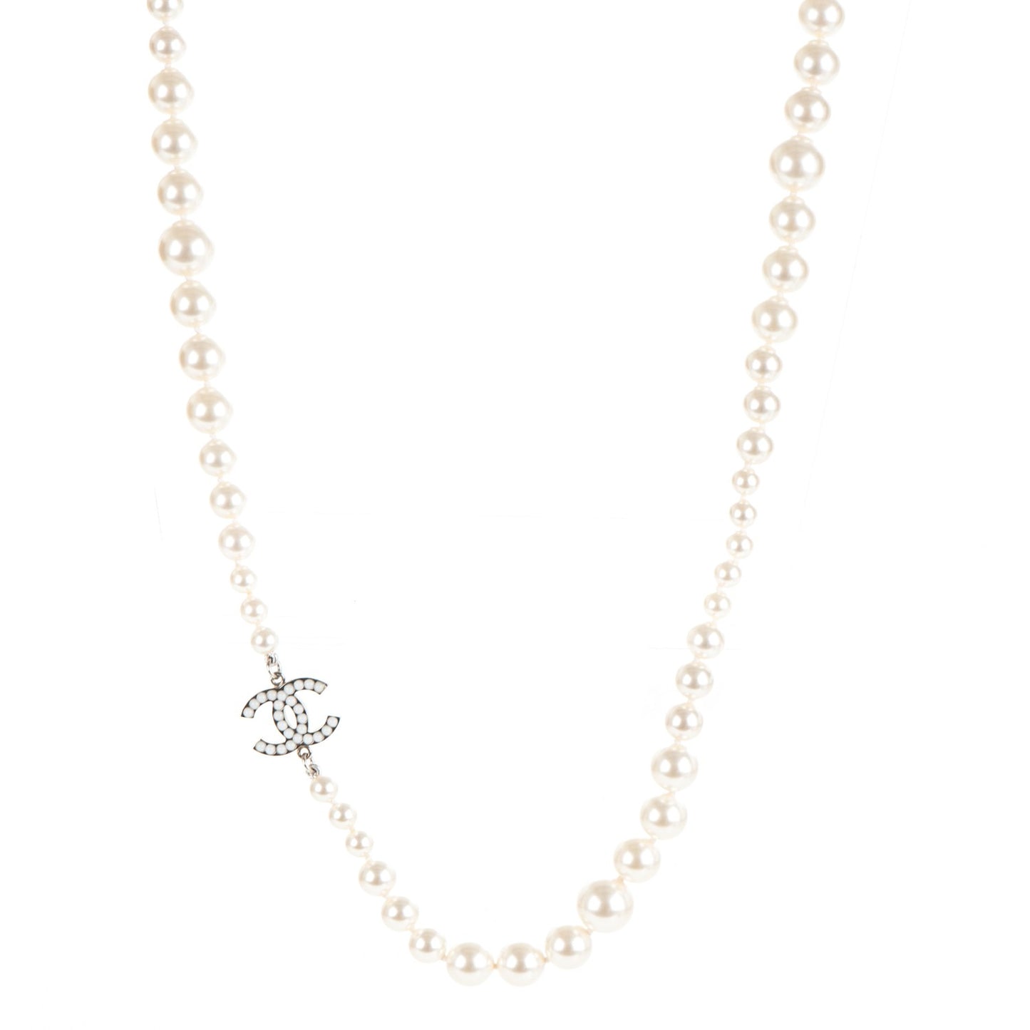Graduated Pearl CC Long Necklace Silver