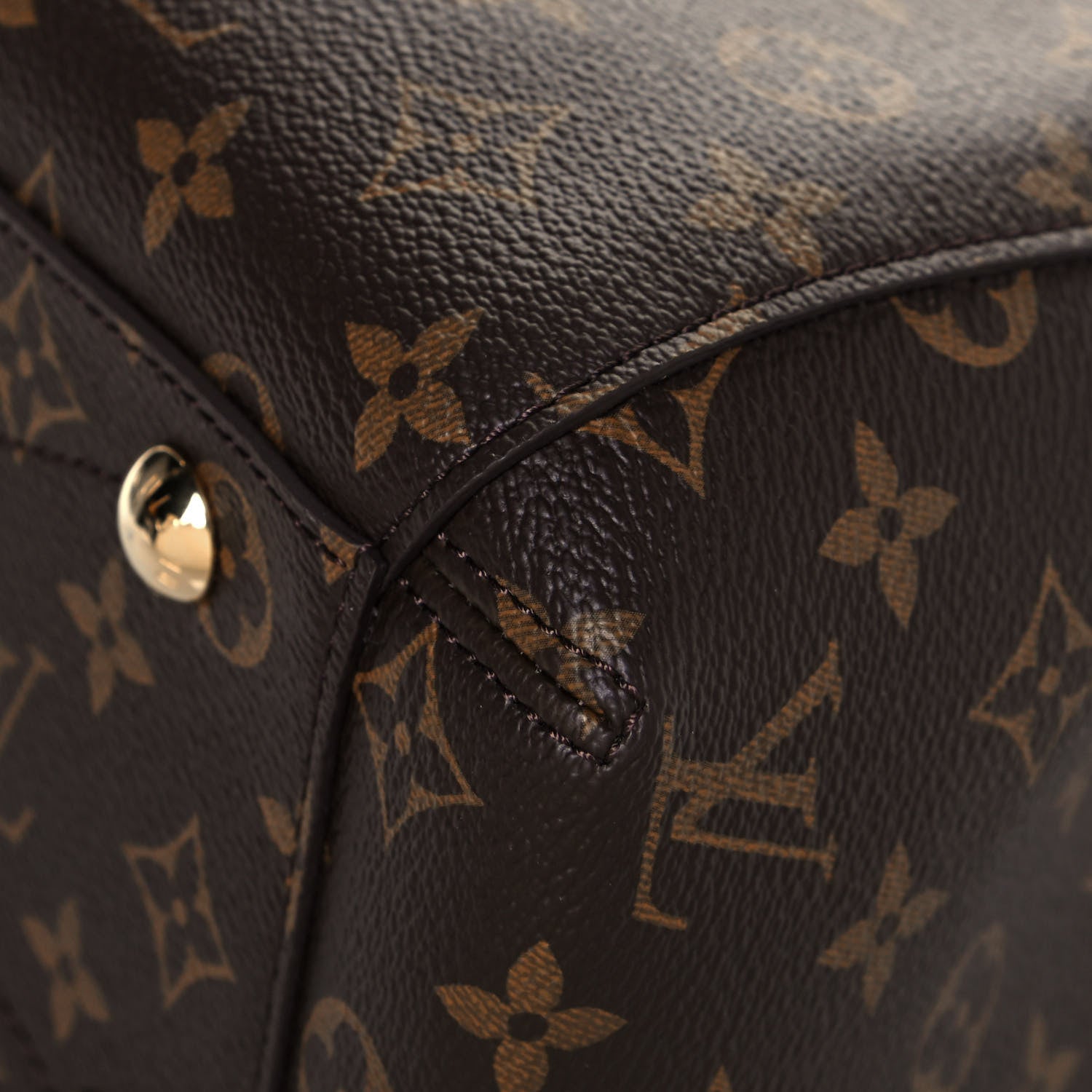 Louis Vuitton Monogram Montaigne MM 9 of 11
