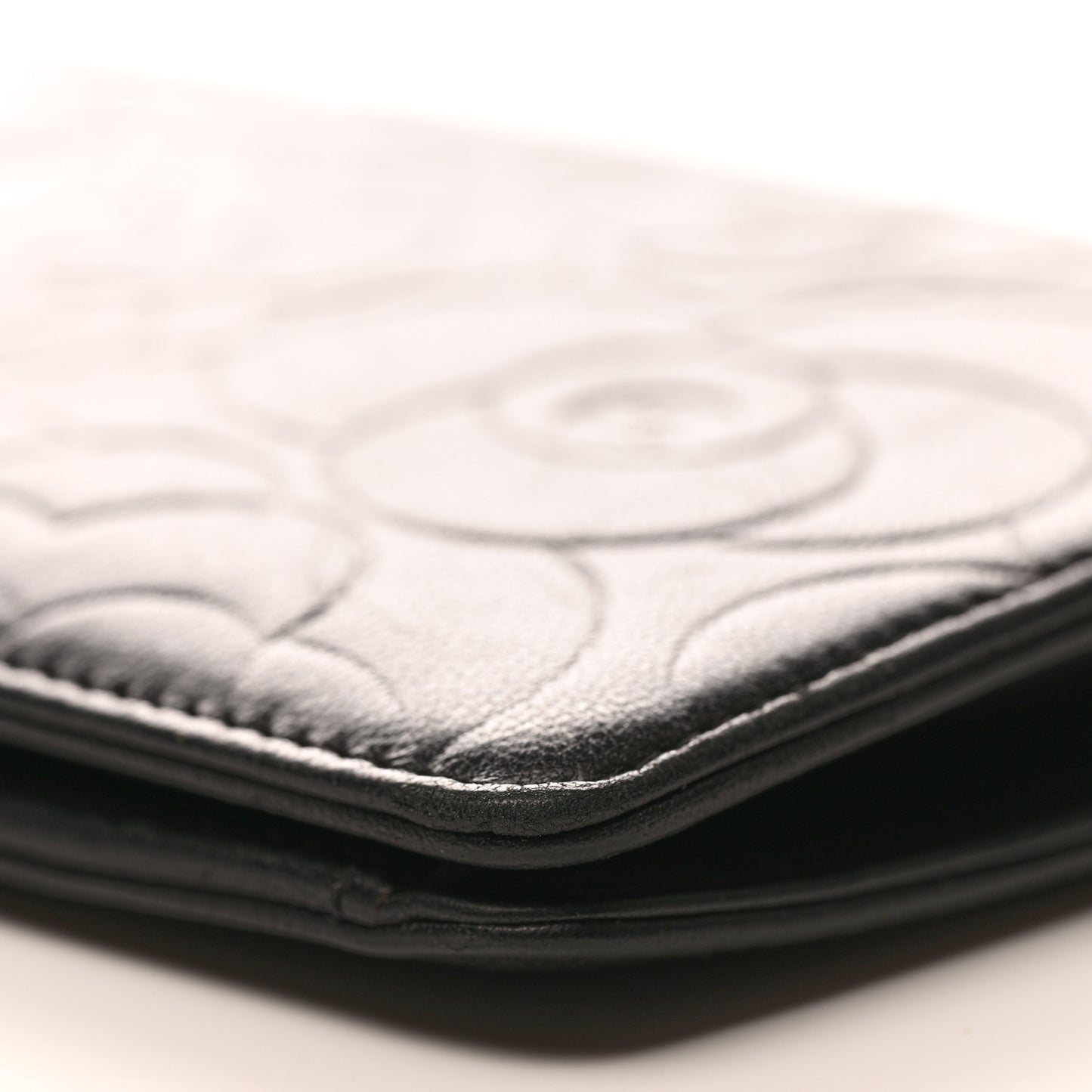 Lambskin Camellia Embossed Yen Wallet Black