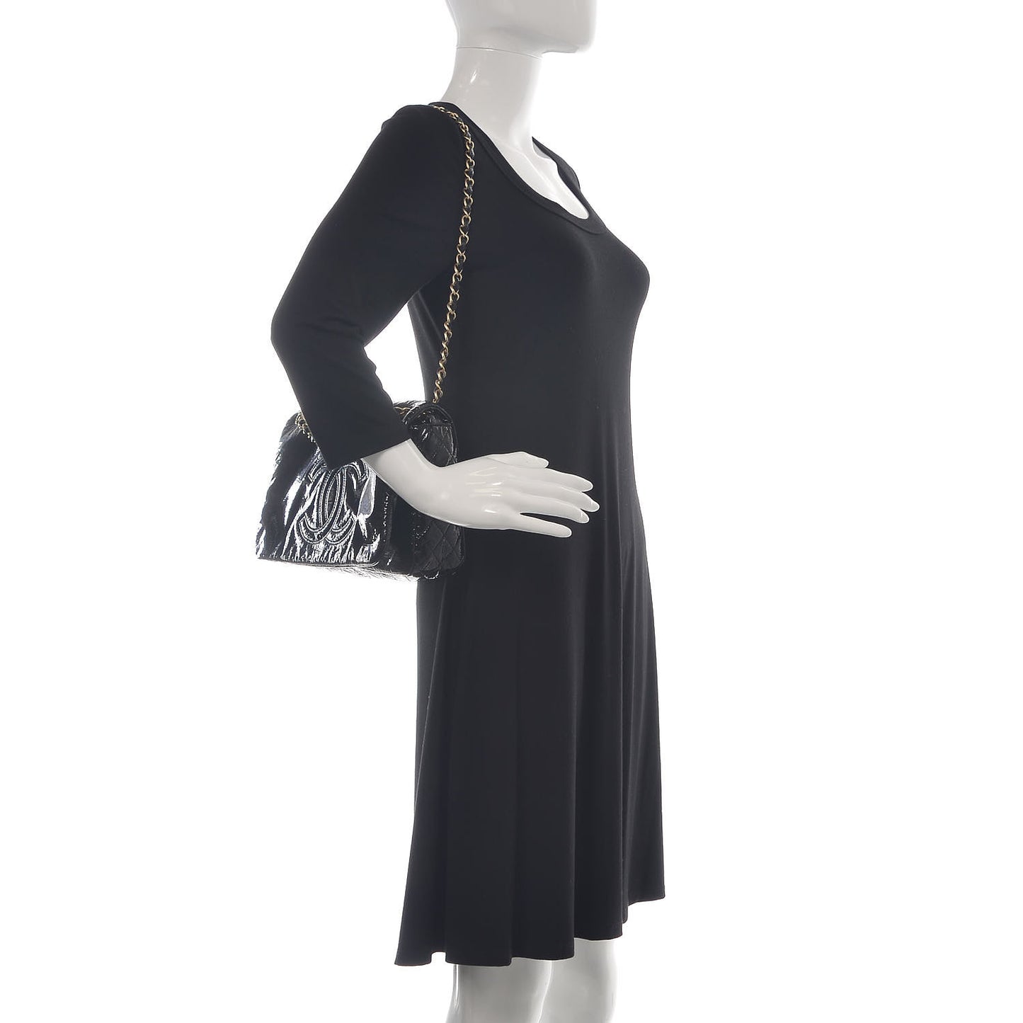 Vinyl Medium Rock and Chain Flap Black