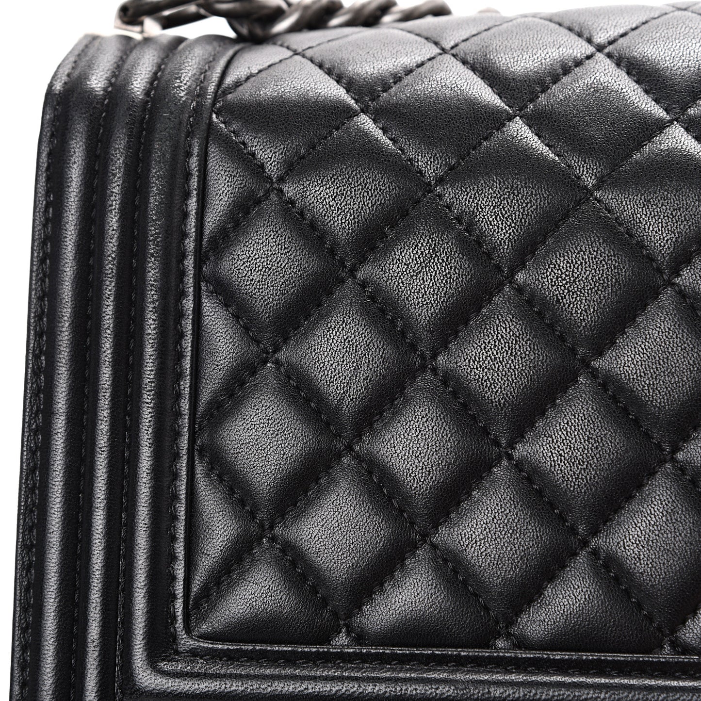 Lambskin Quilted Medium Boy Flap Black
