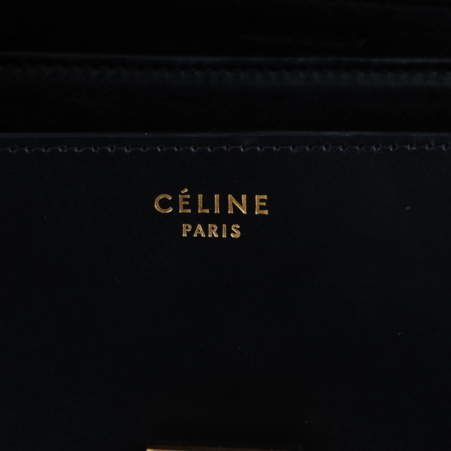 Box Calfskin Medium Classic Box Flap Bag Black