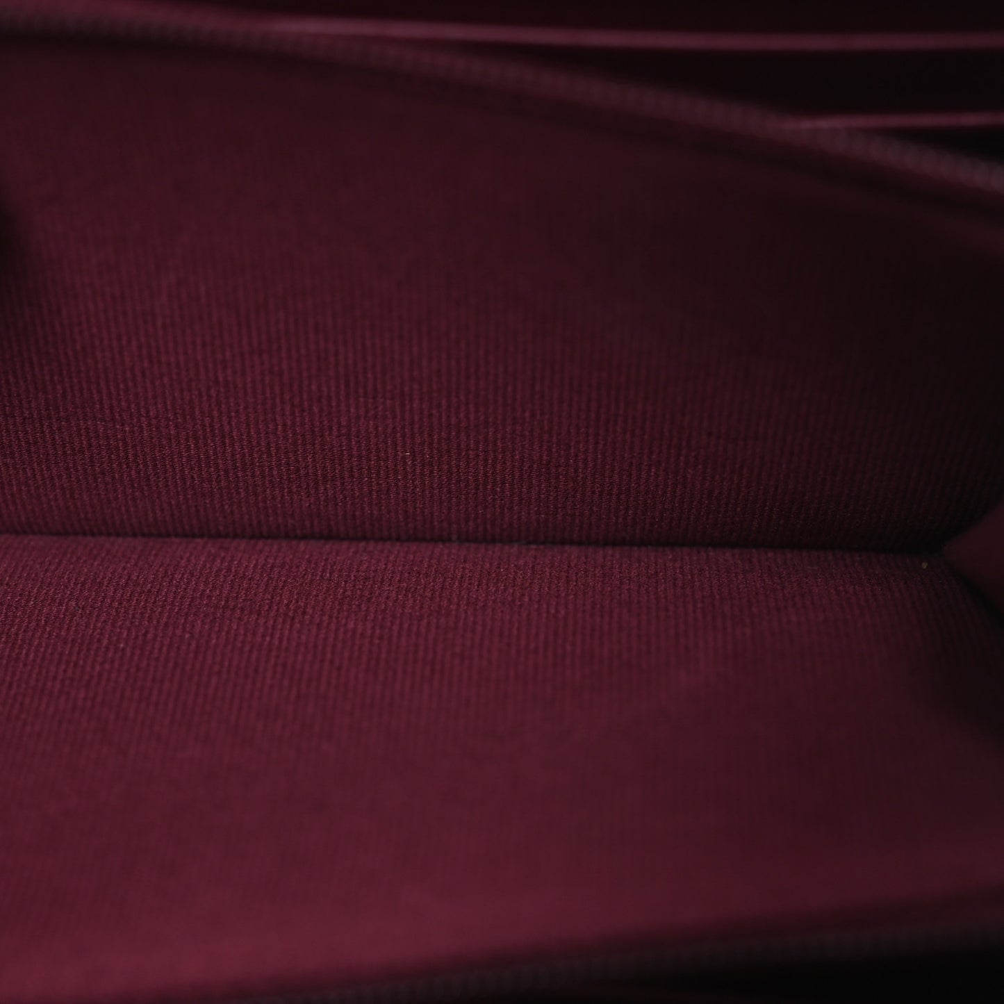 Caviar Quilted Large Gusset Flap Wallet Burgundy