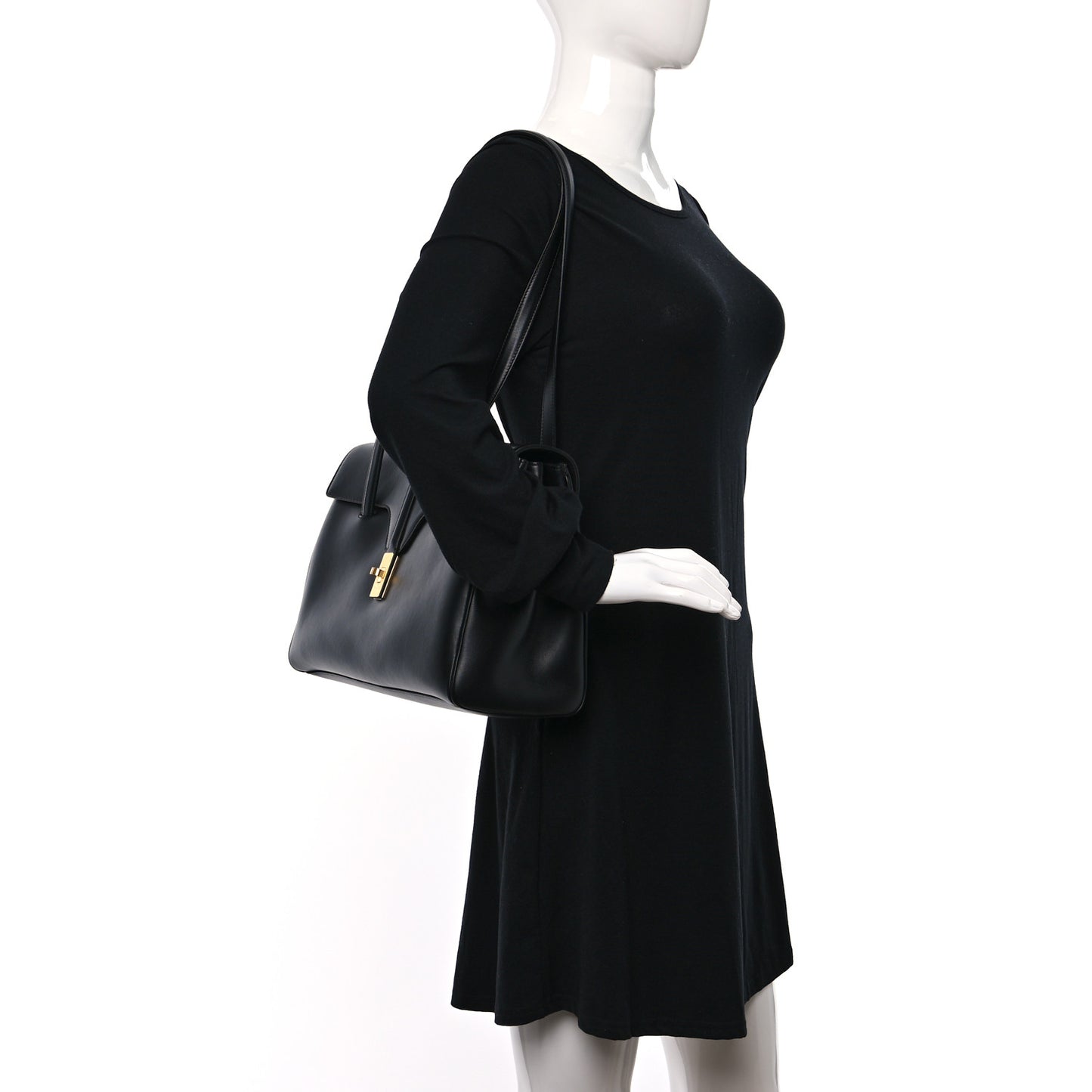 Smooth Calfskin Medium Soft 16 Bag Black