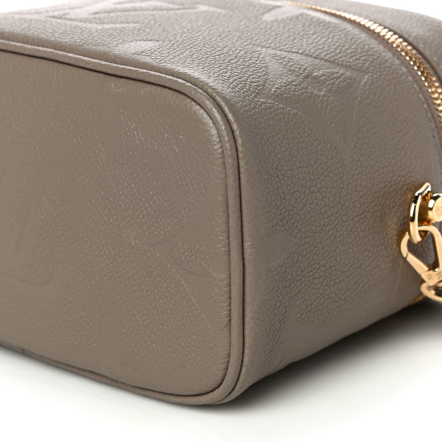 Louis Vuitton Empreinte Monogram Giant Vanity PM Tourterelle 9 of 11