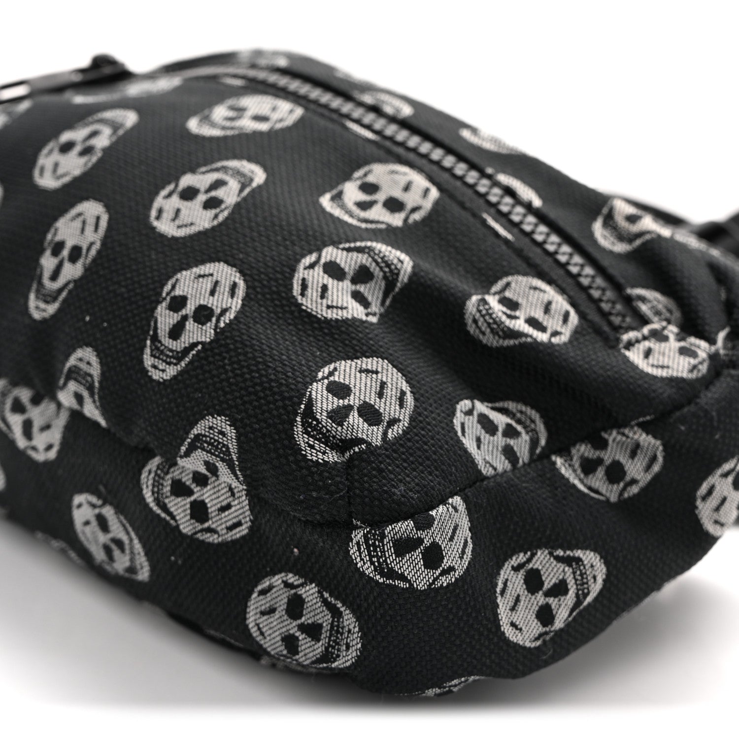 Alexander McQueen Jacquard Skull Belt Bag Black White 9 of 10