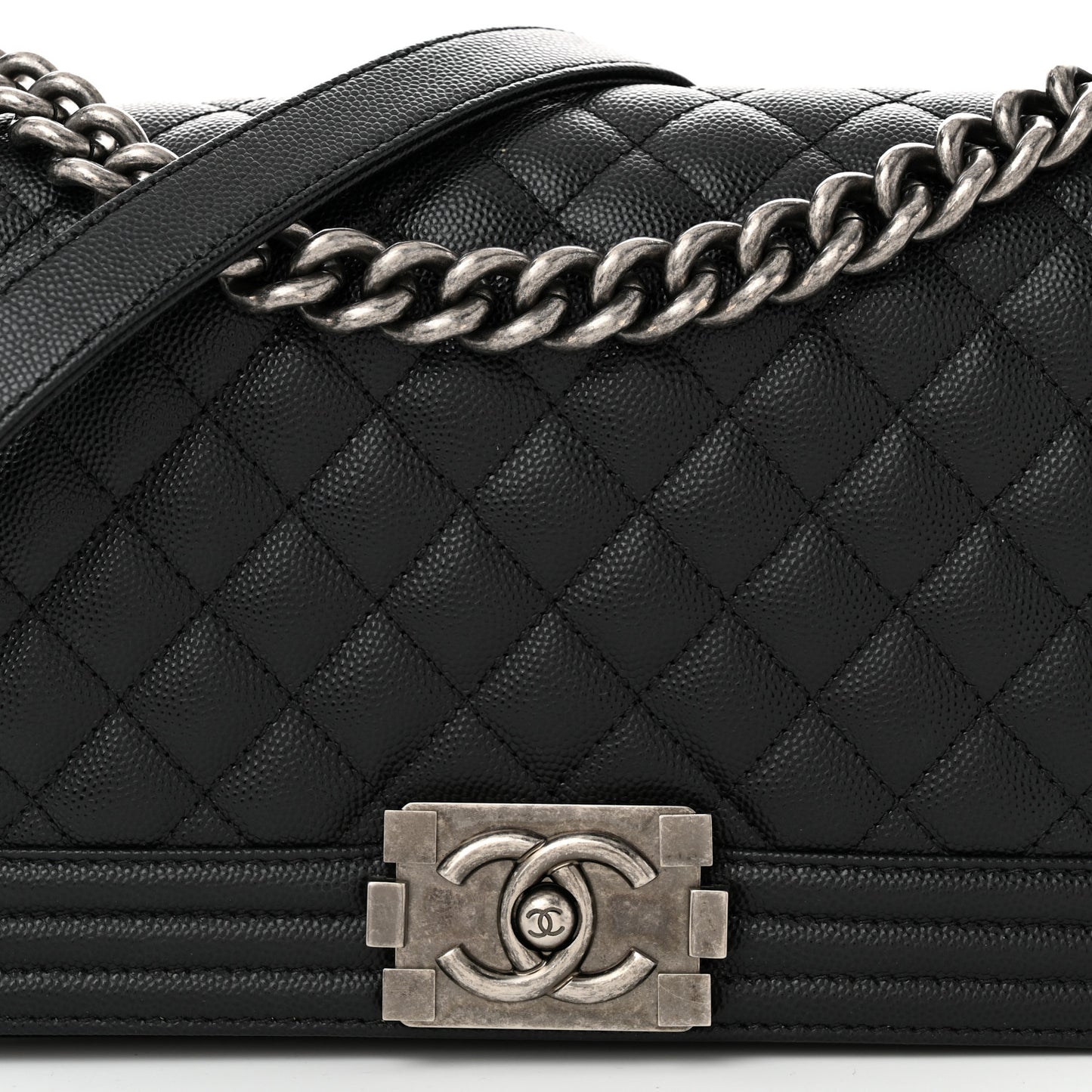 Caviar Quilted Medium Boy Flap Black