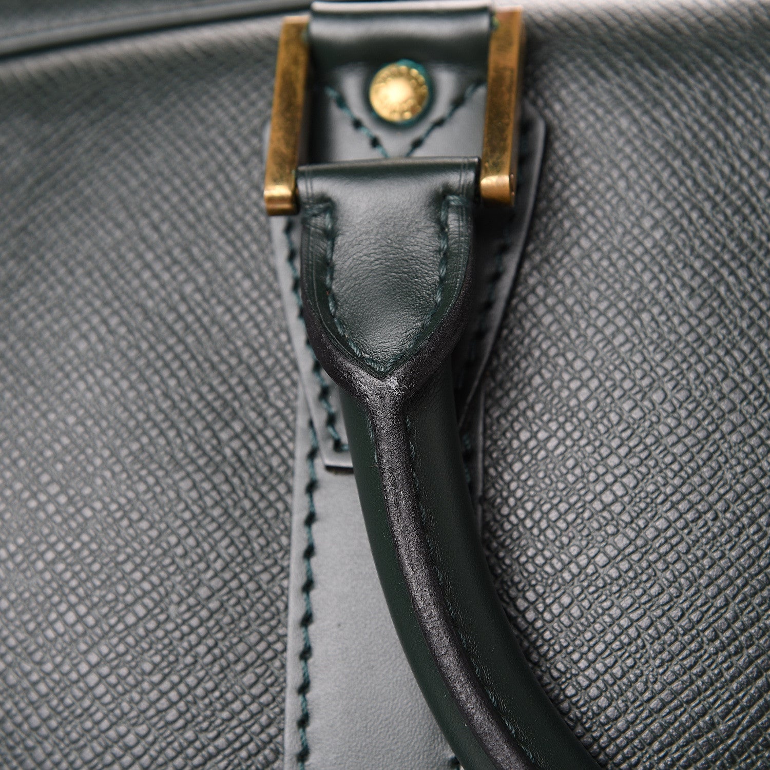 Louis Vuitton Taiga Kendall PM Epicea 14 of 16
