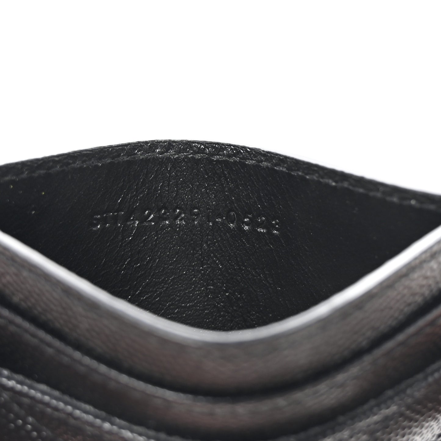Grain De Poudre Matelasse Chevron Monogram Credit Card Case Black