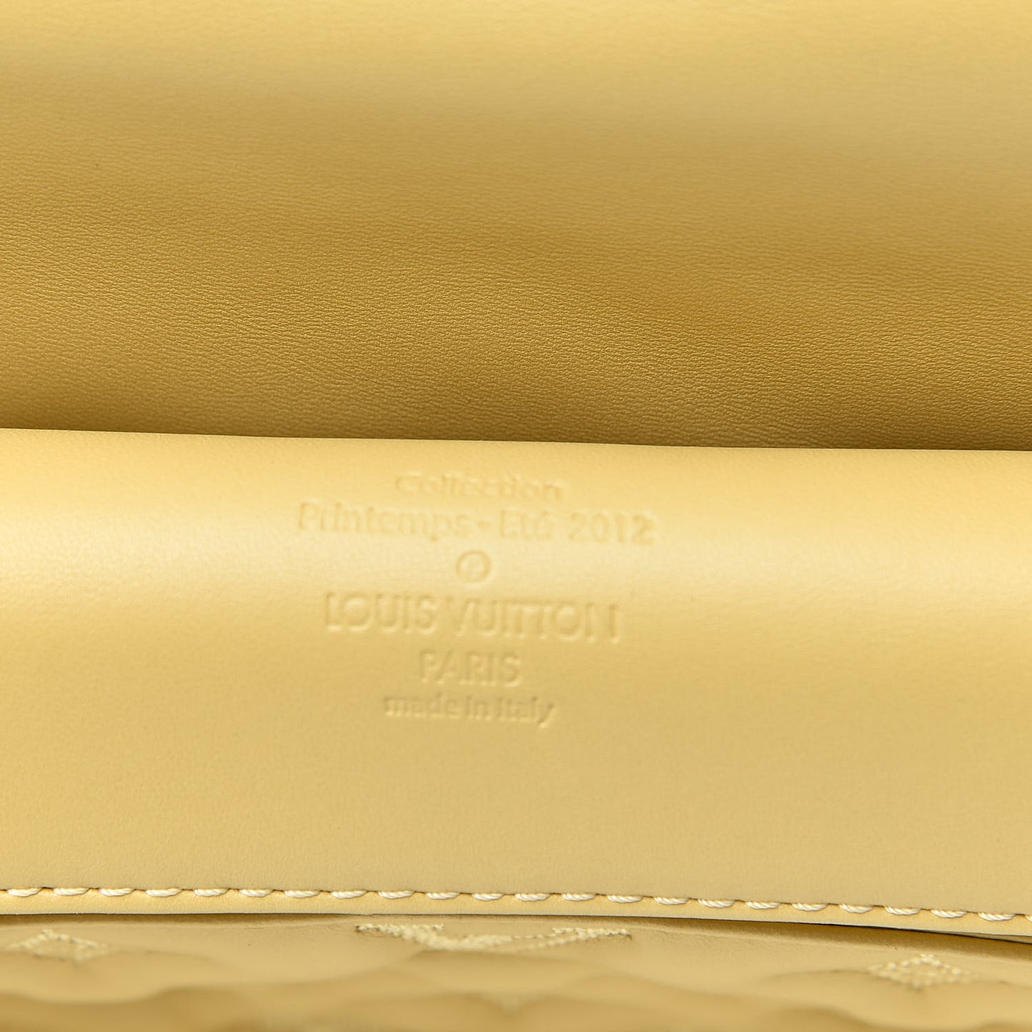 Lambskin Mama Broderie Pochette Jaune Pale