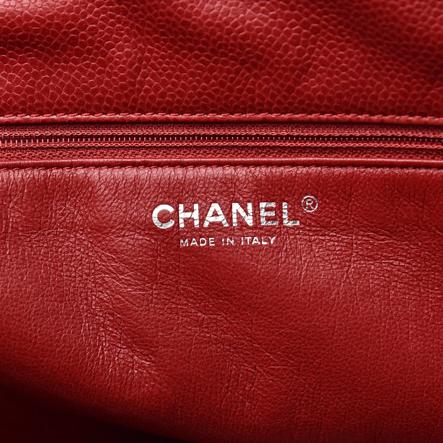 Caviar Timeless CC Accordion Flap Red