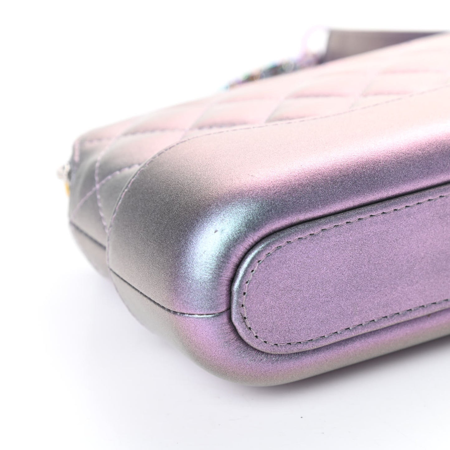 Iridescent Lambskin Calfskin Quilted Small Gabrielle Clutch With Chain Light Purple