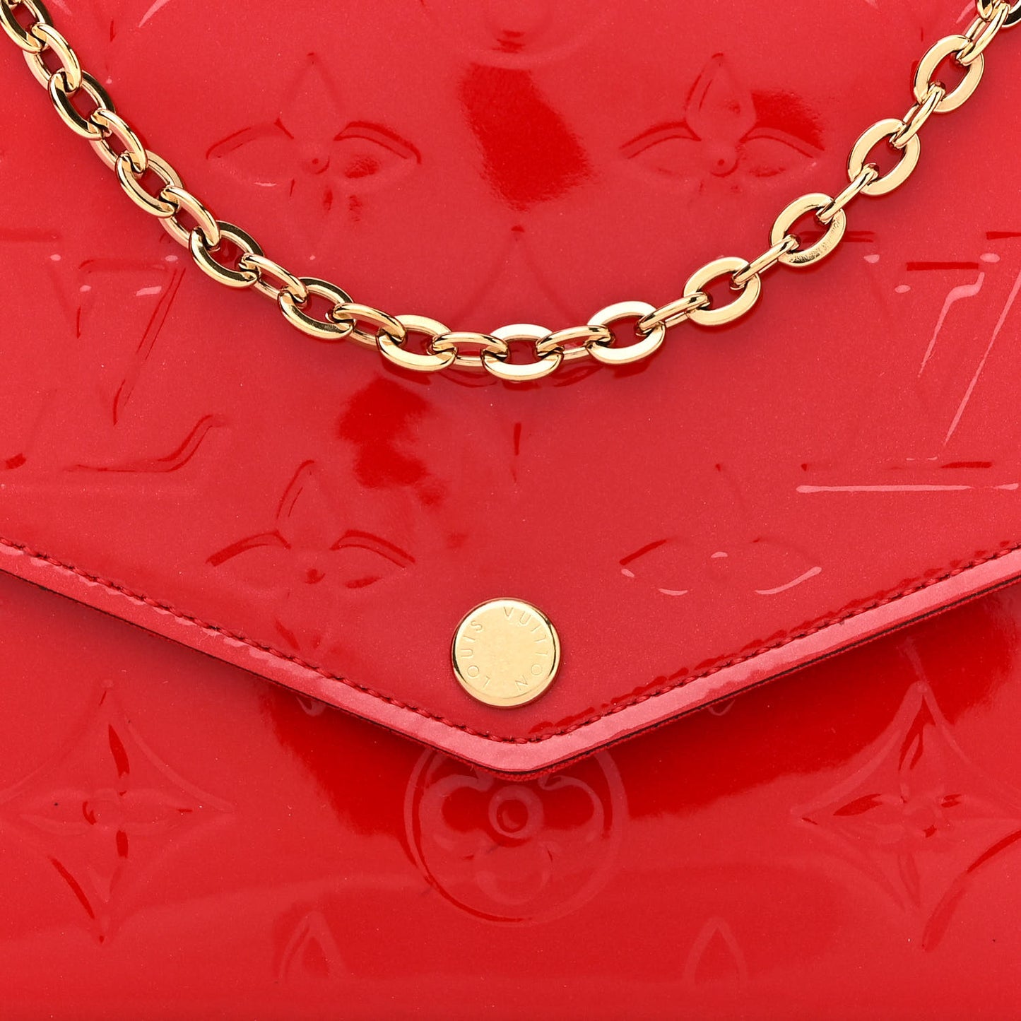 Vernis Felicie Pochette Chain Wallet Cherry