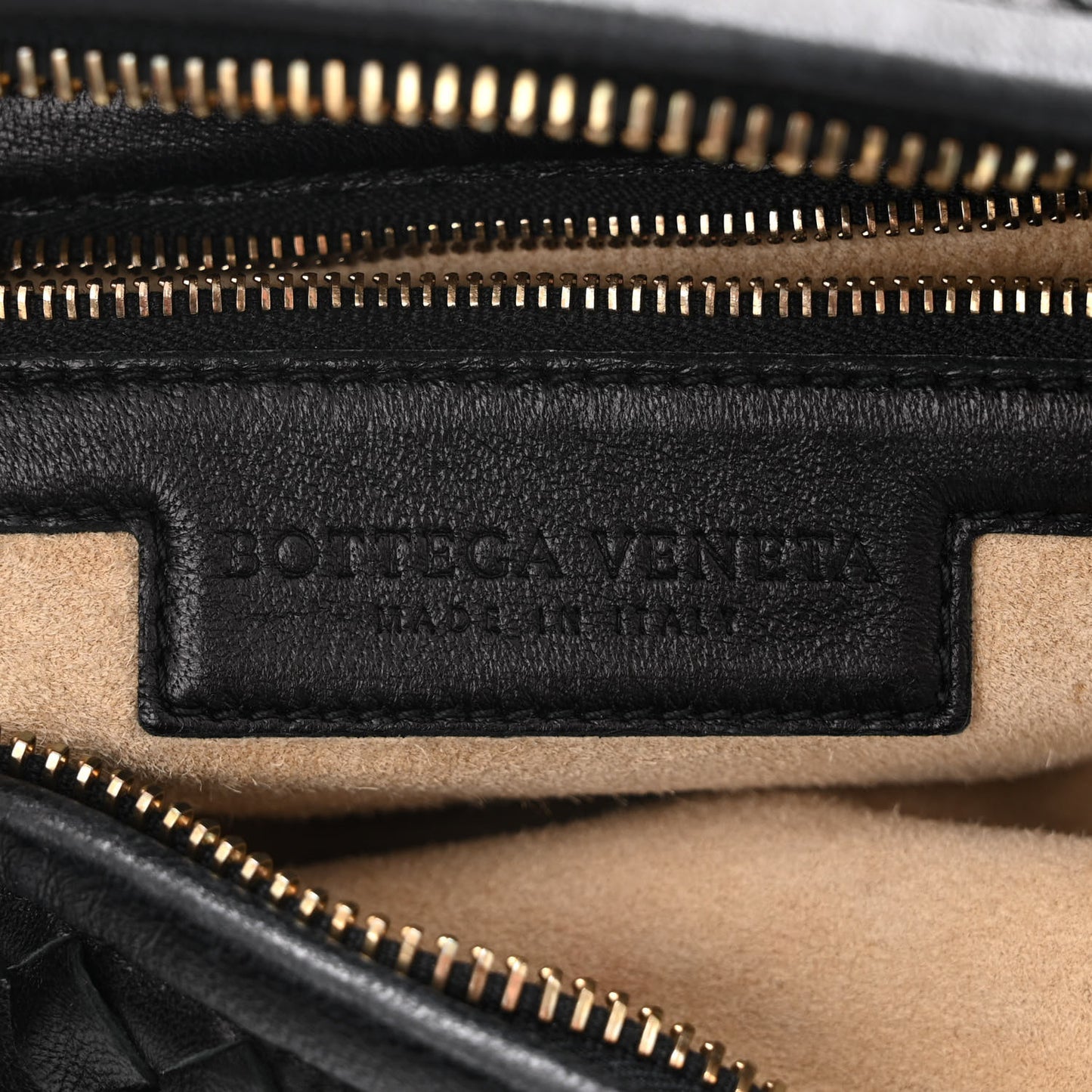 Nappa Intrecciato Medium Veneta Hobo Black
