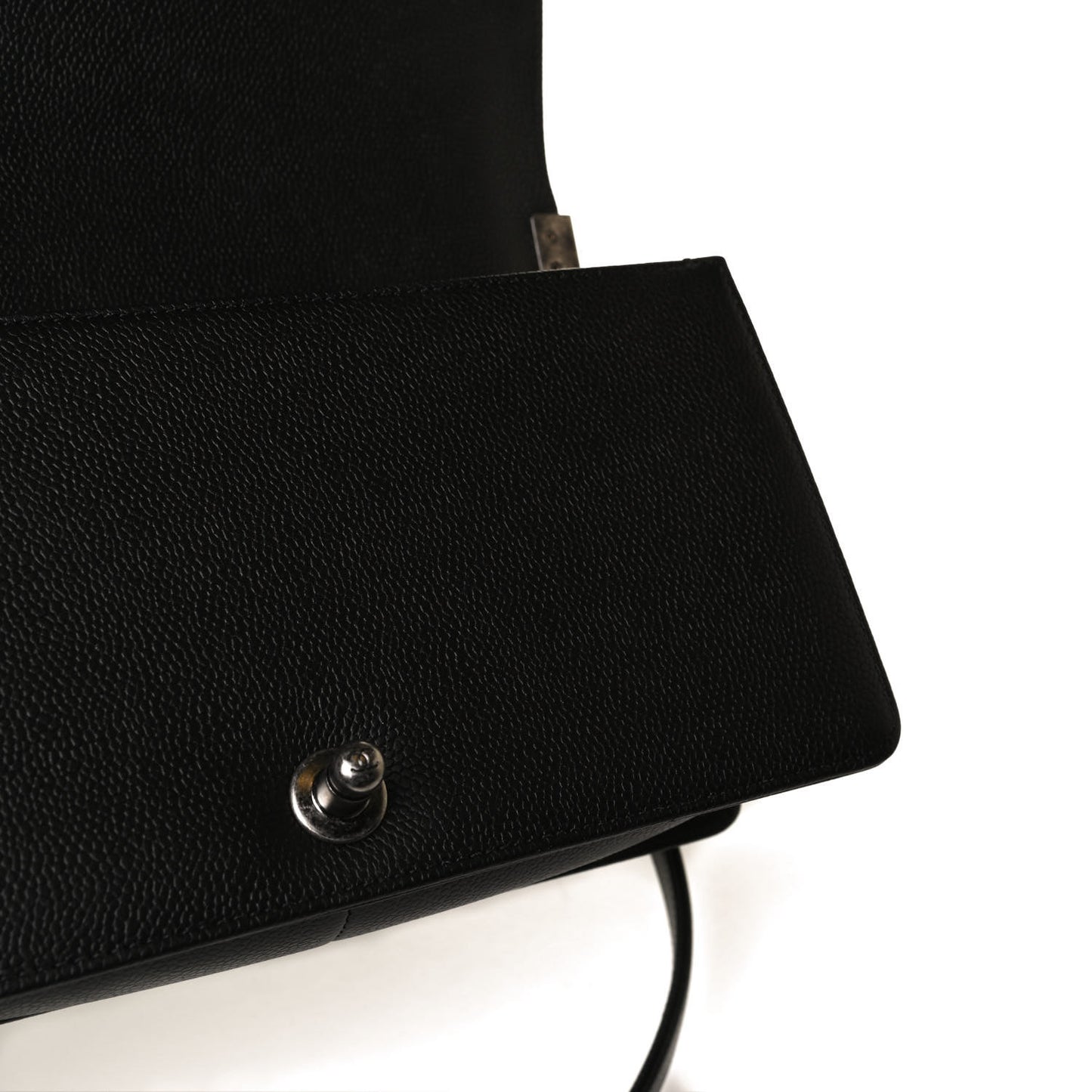 Caviar Chevron Quilted Medium Boy Flap Black