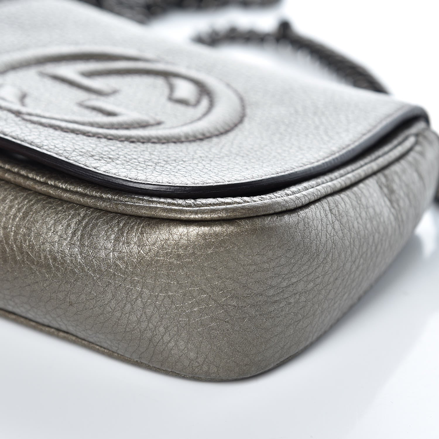 Gucci Metallic Pebbled Calfskin Small Soho Flap Crossbody Sasso 9 of 11