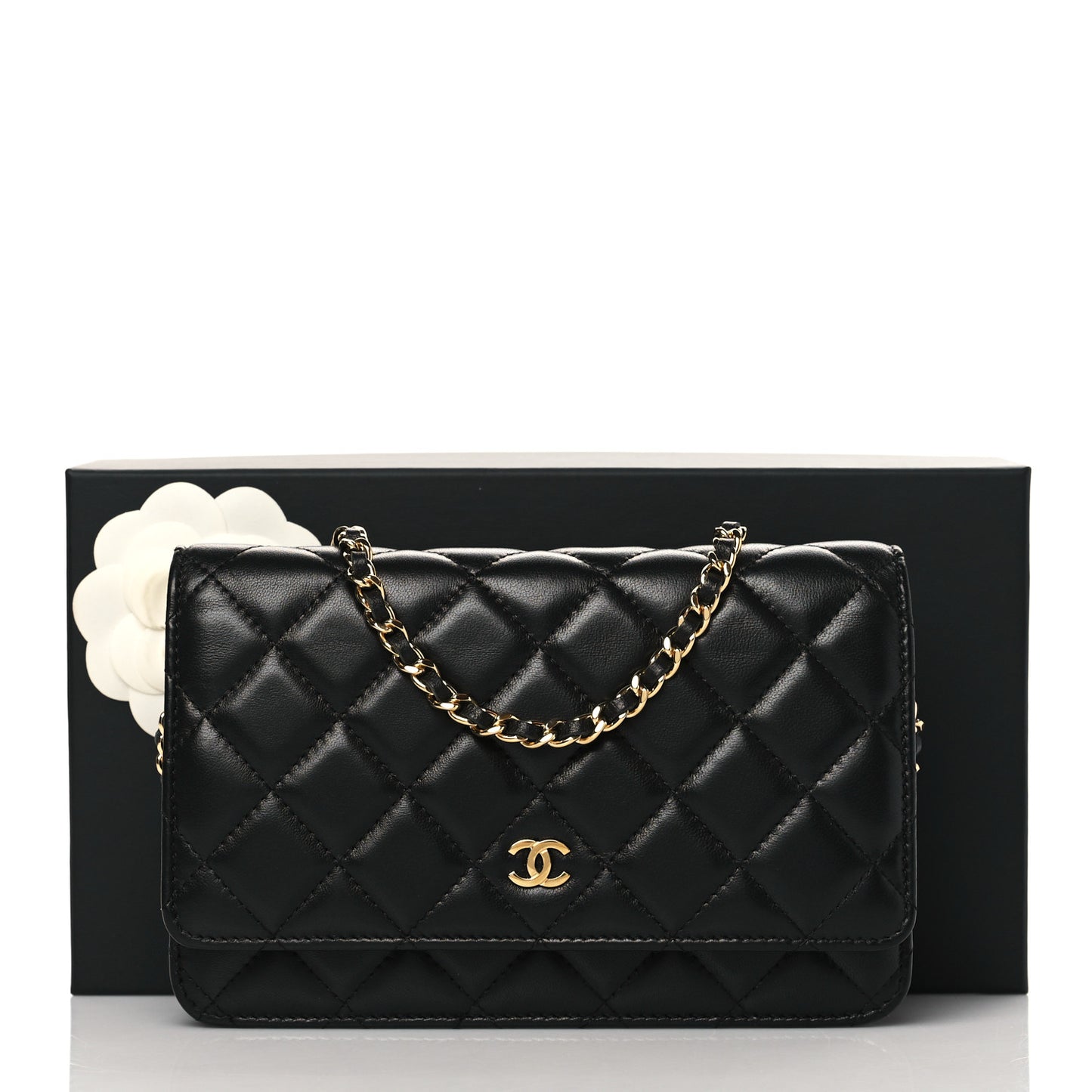 Lambskin Quilted Wallet On Chain WOC Black