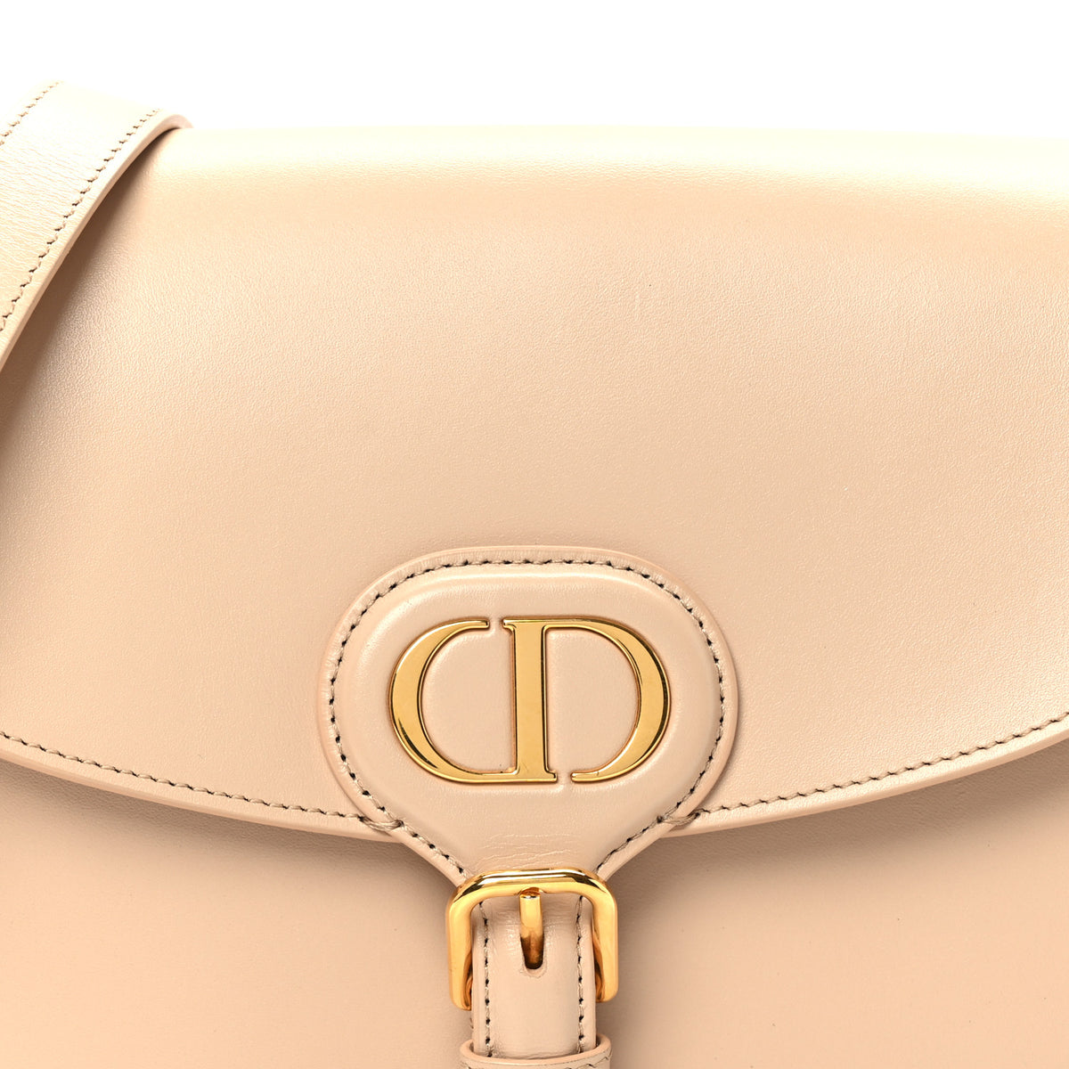 Box Calfskin Medium Bobby Flap Beige