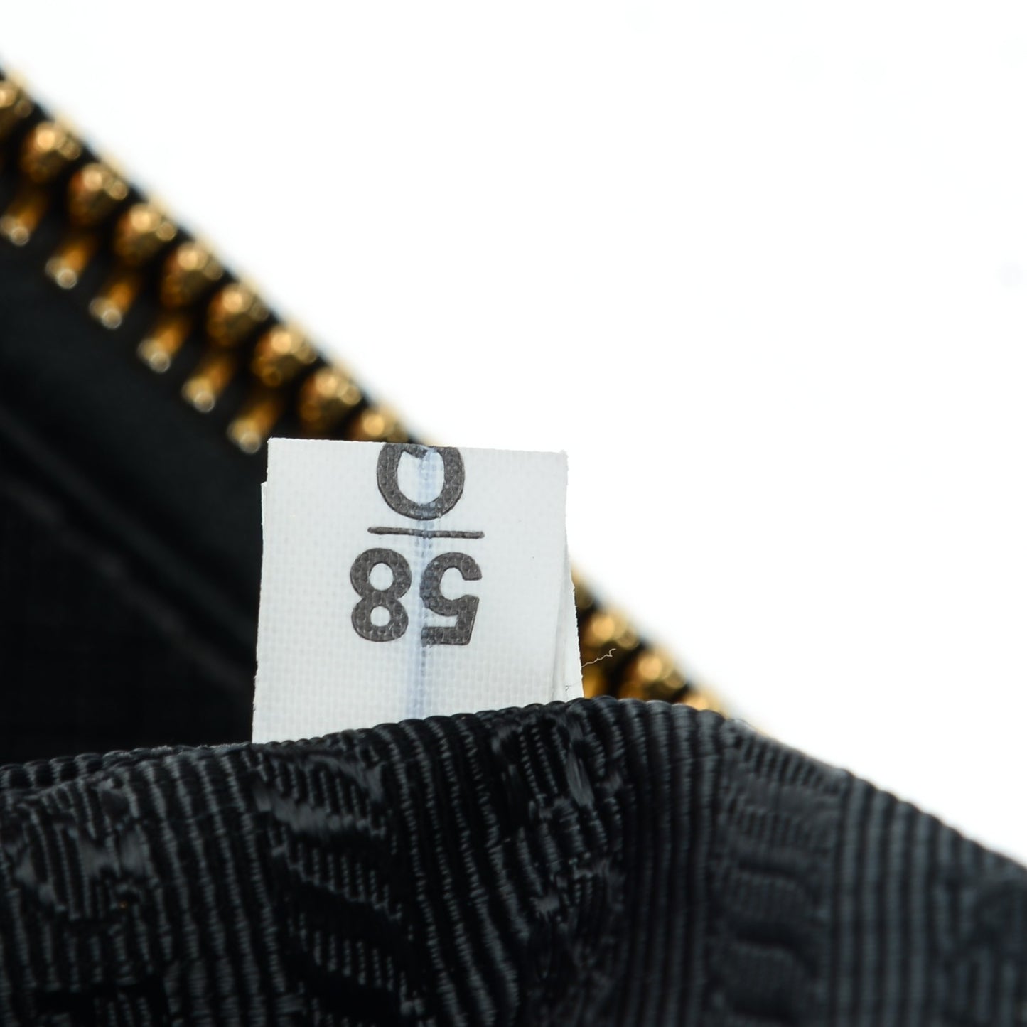 Saffiano Medium Galleria Double Zip Tote Black