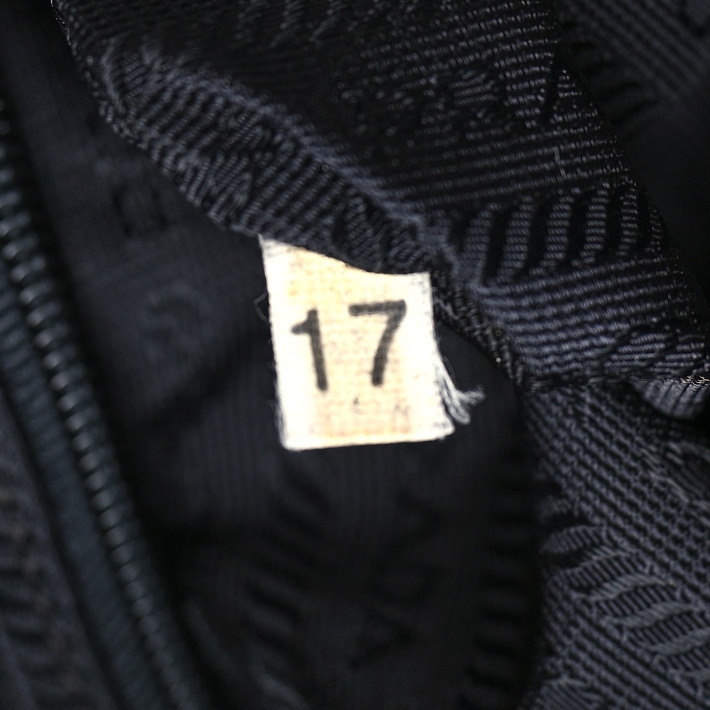 Tessuto Nylon Messenger Bag Black