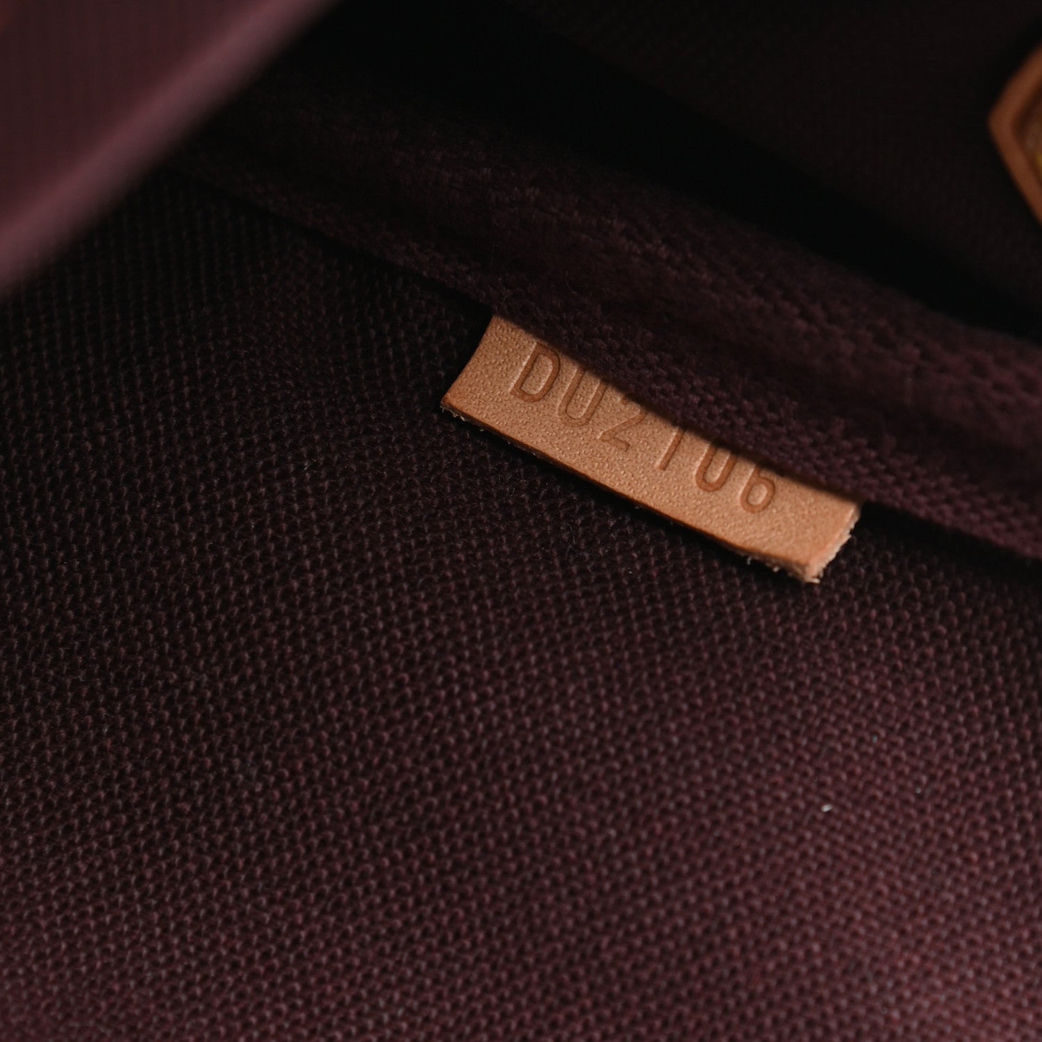 Louis Vuitton Monogram Favorite MM 7 of 9
