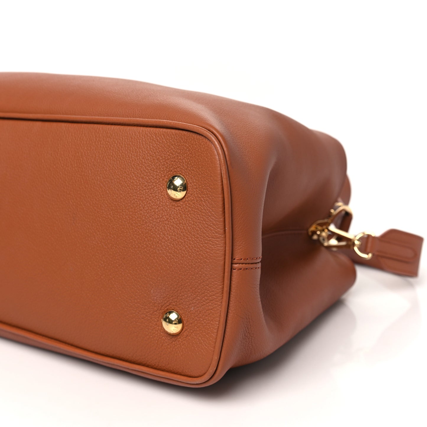 Smooth Grained Calfskin Capucines GM Souple Cognac