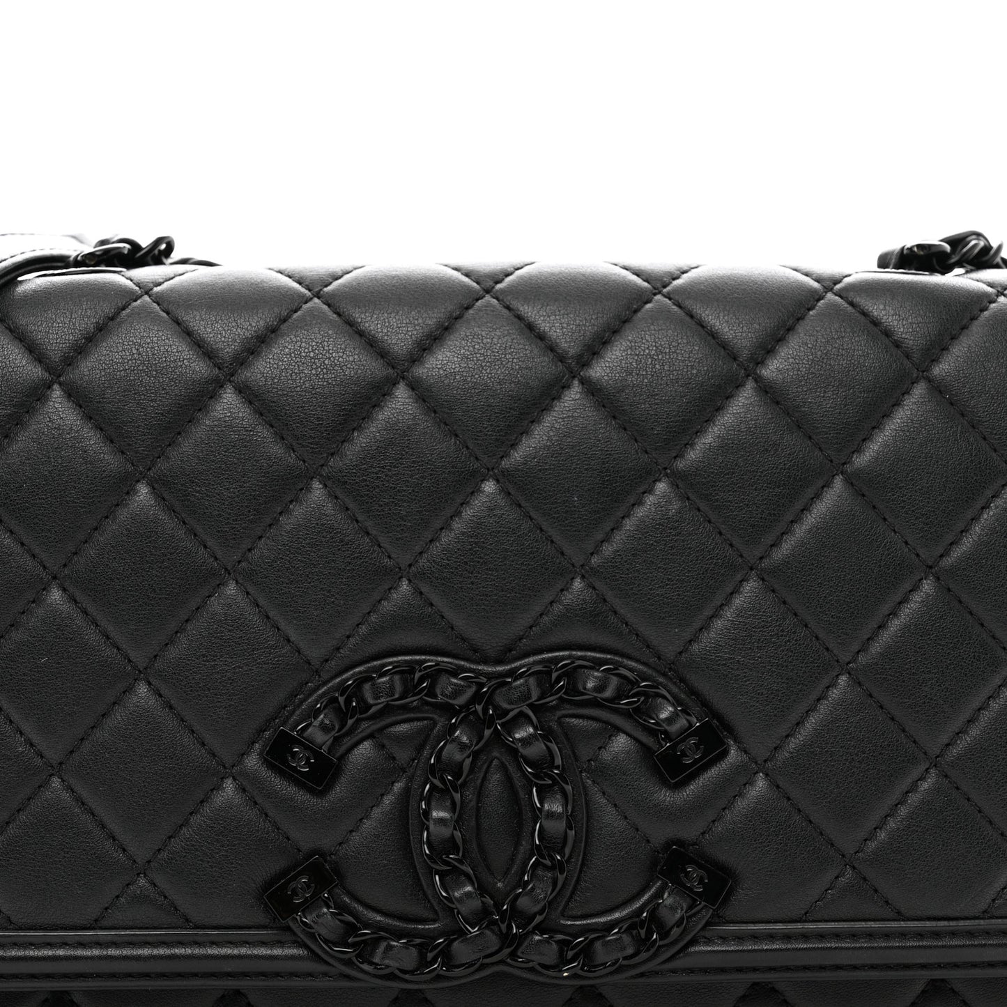 Lambskin Quilted Medium CC Filigree Flap Black