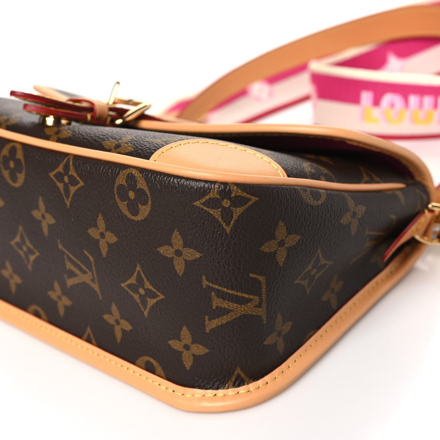 Monogram Diane Fuchsia