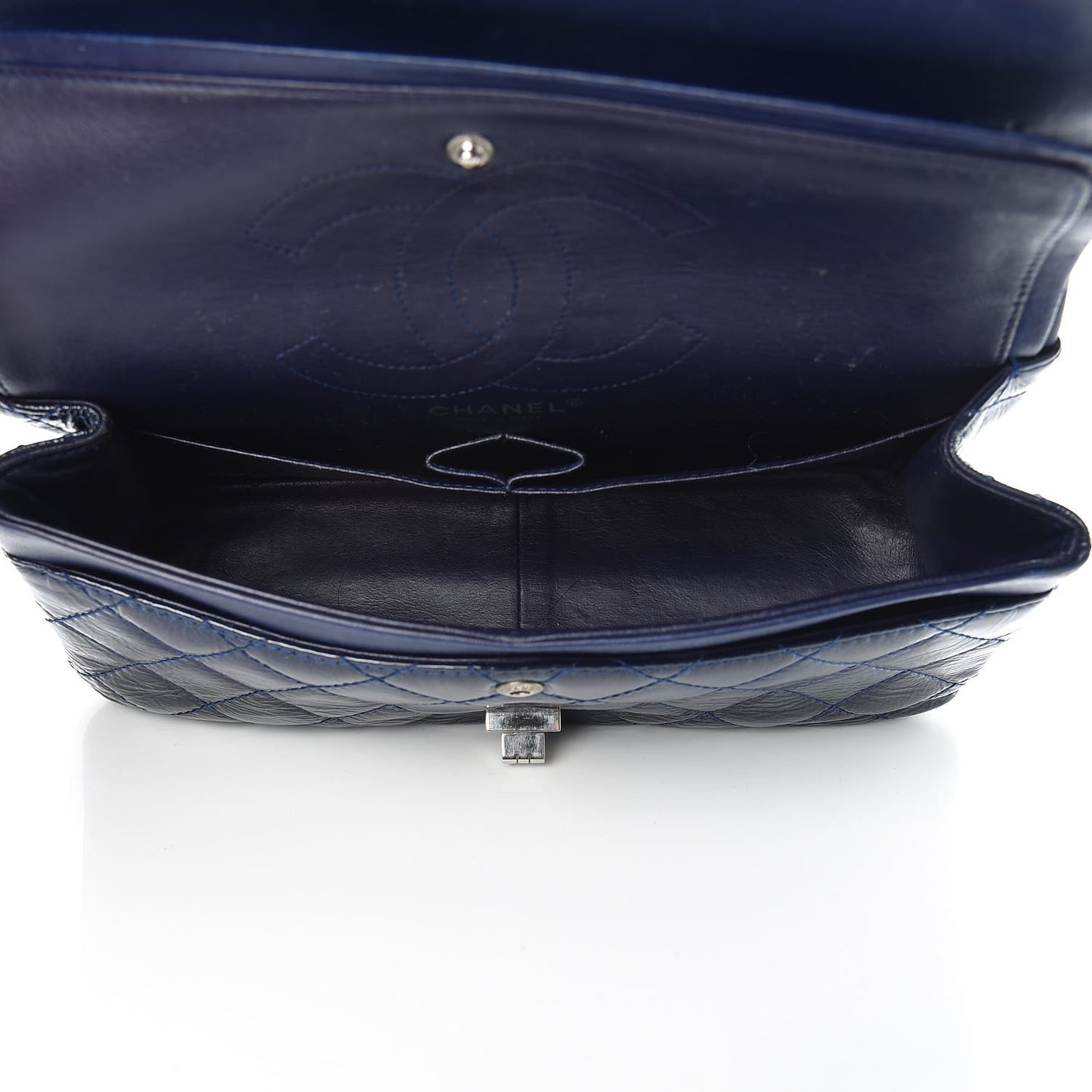 Distressed Patent Quilted 2.55 Reissue 226 Flap Navy