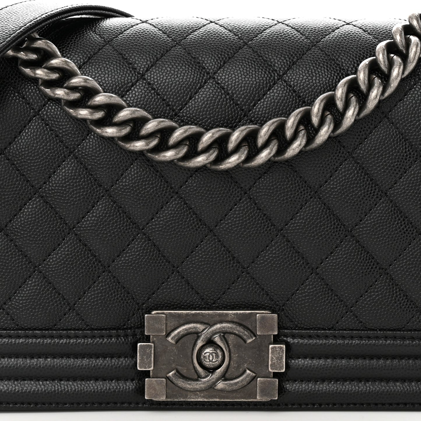 Caviar Quilted Medium Boy Flap Black